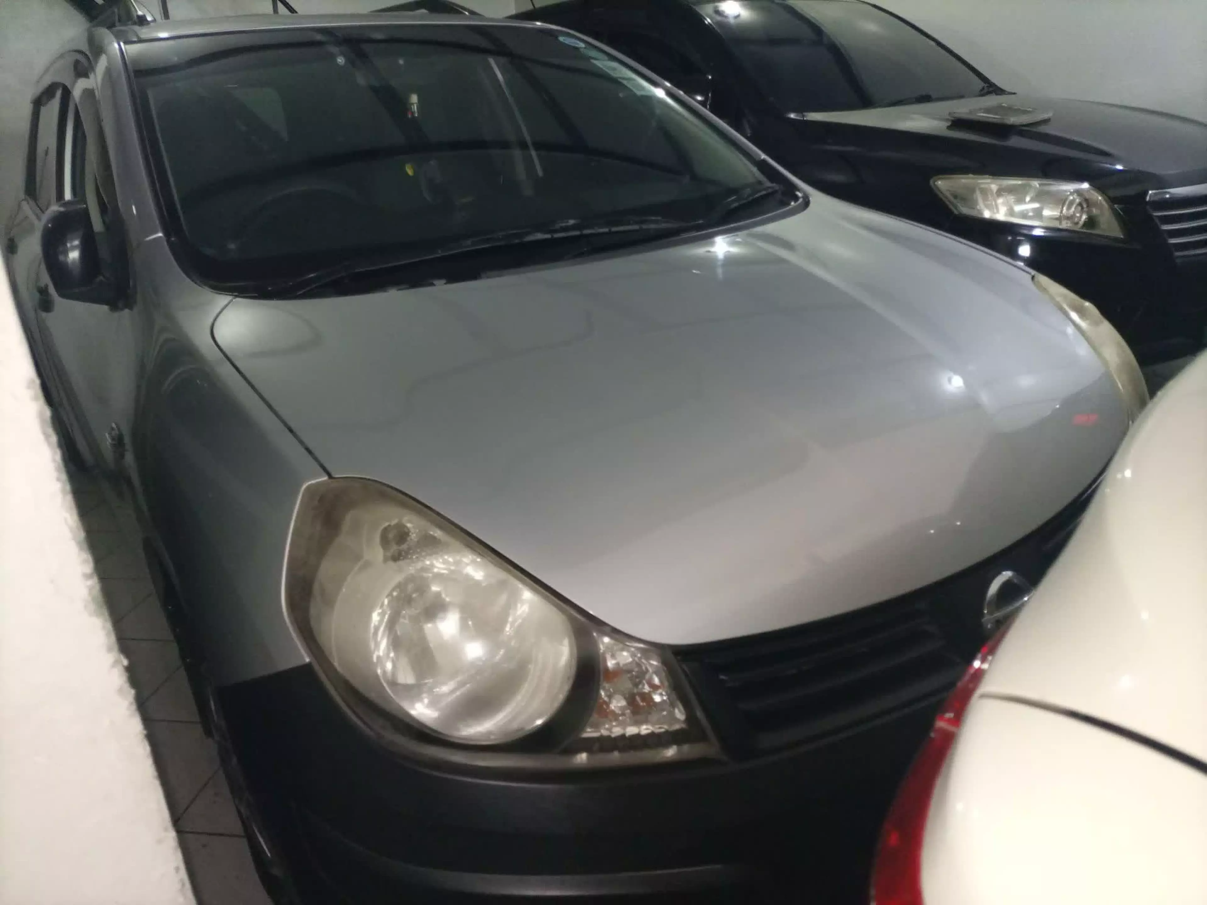 Nissan Advan  - 2015