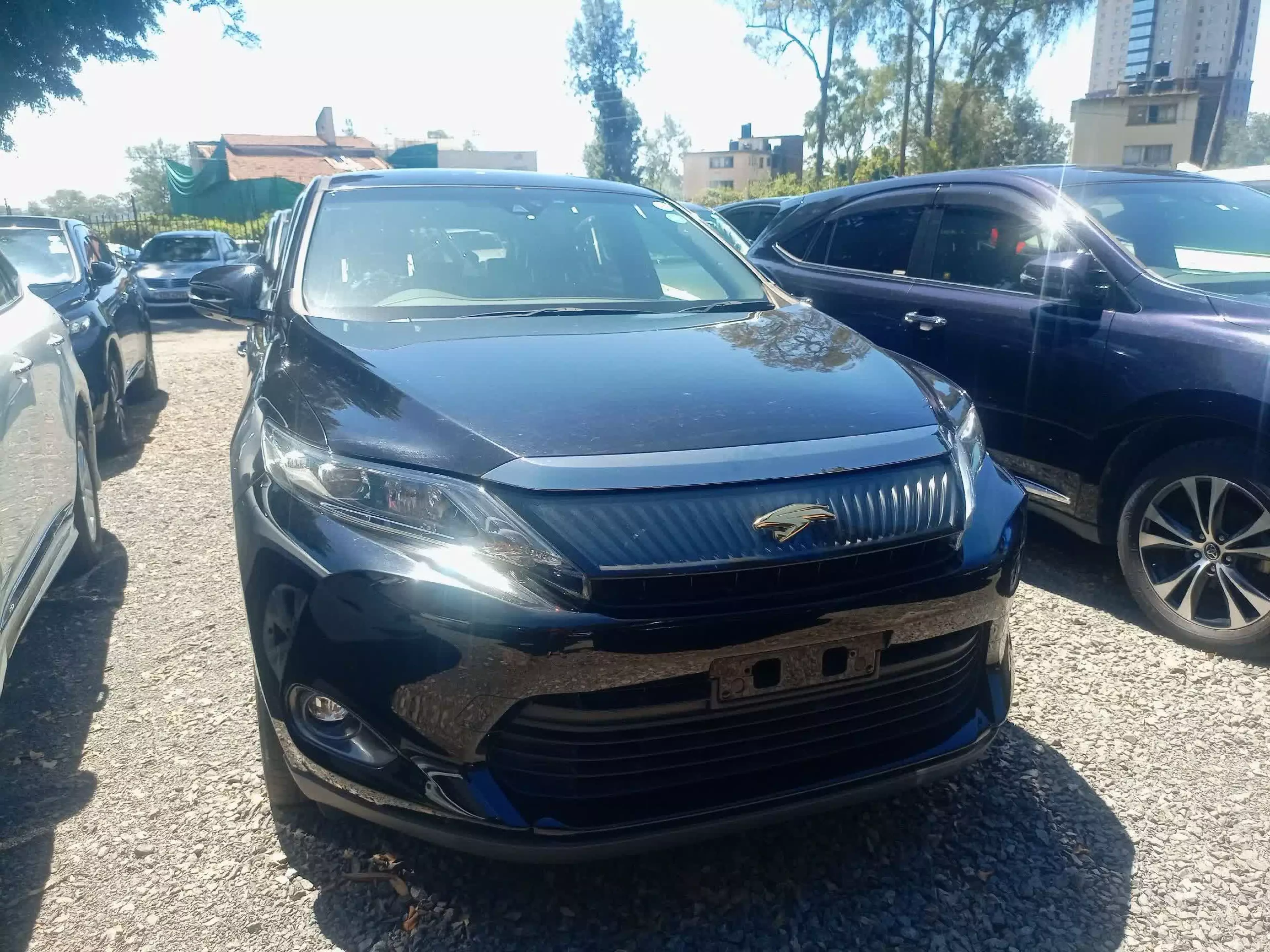 Toyota Harrier   - 2016