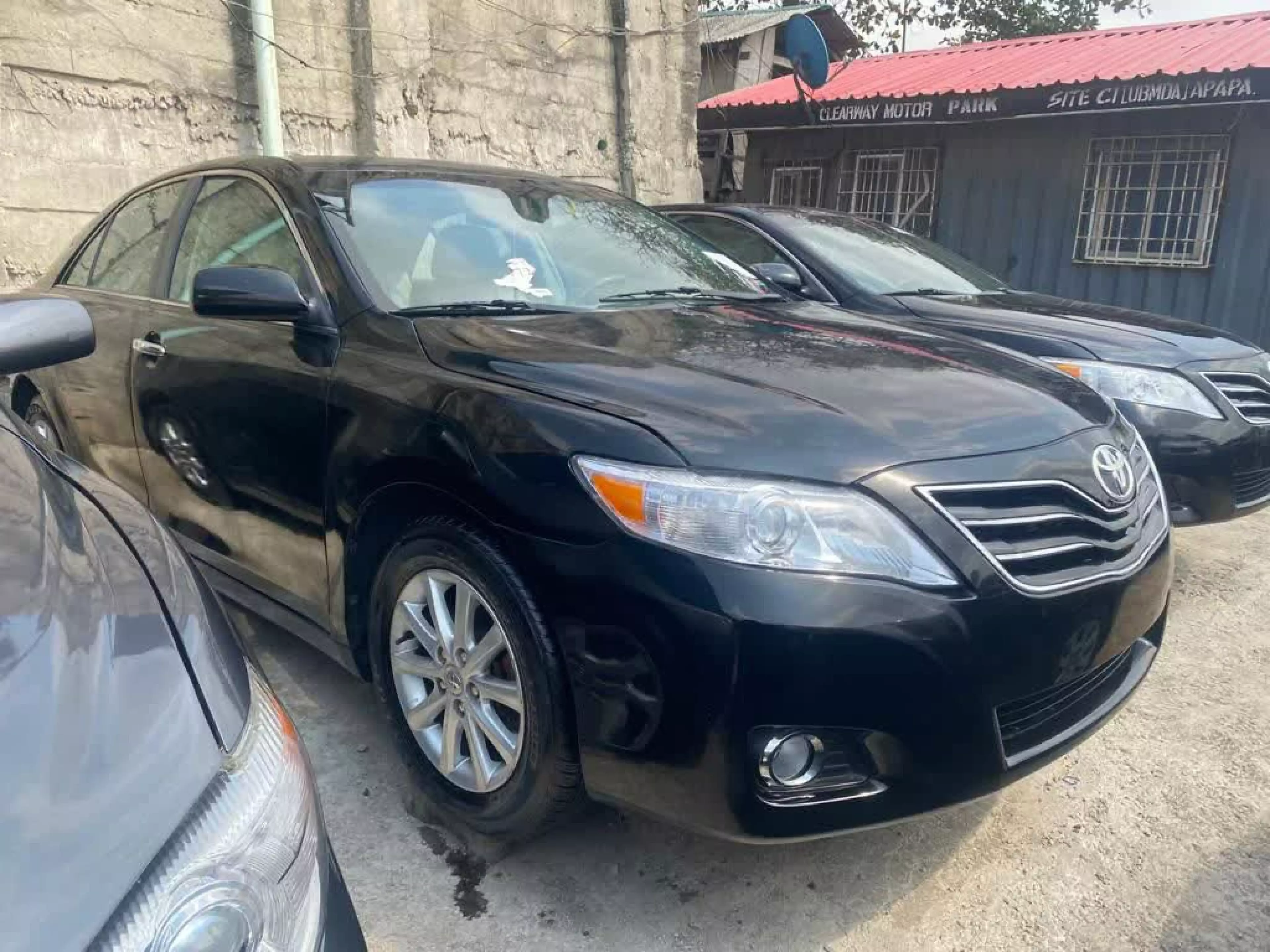Toyota Camry - 2011