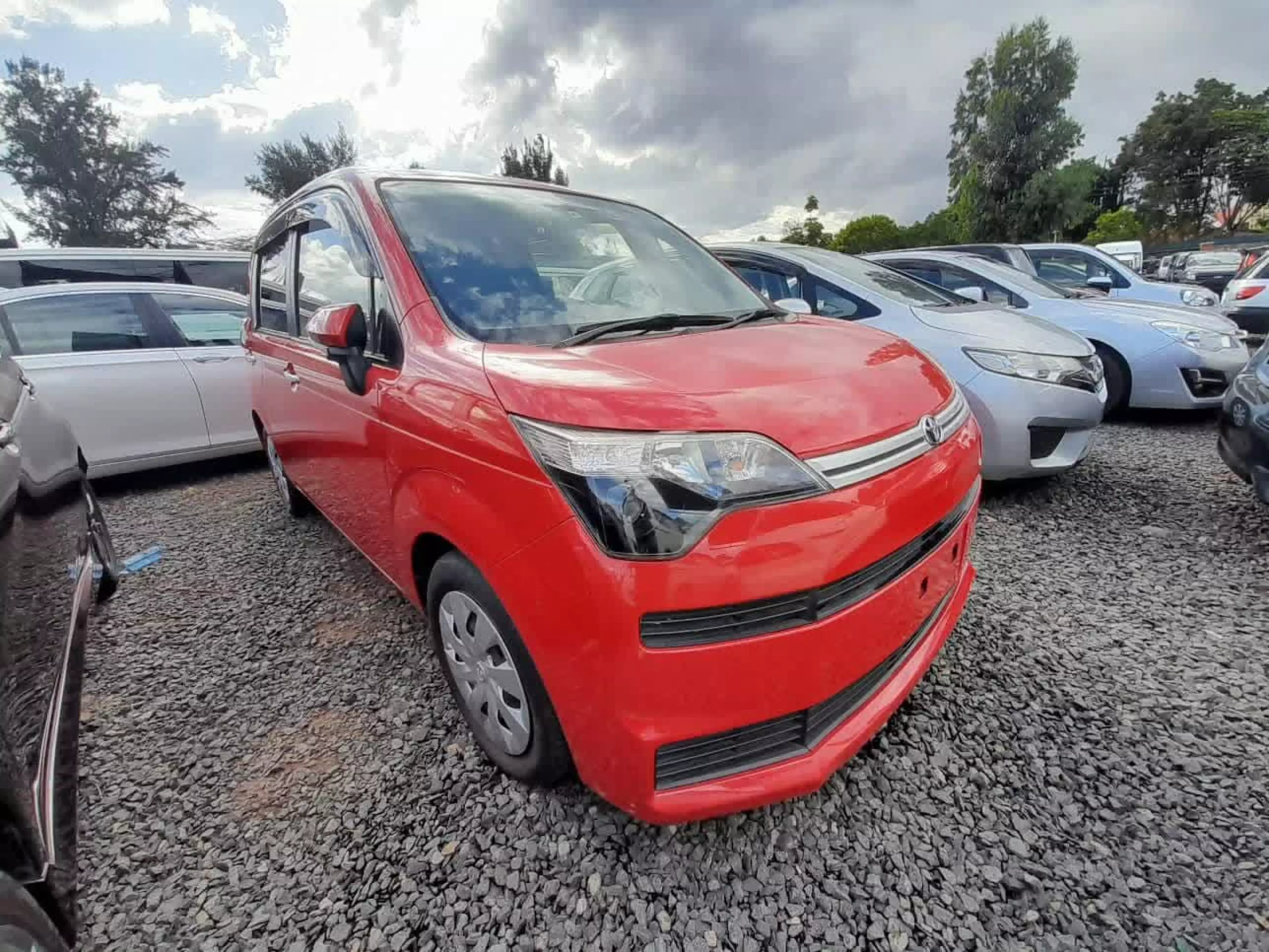 Toyota Spade  - 2015