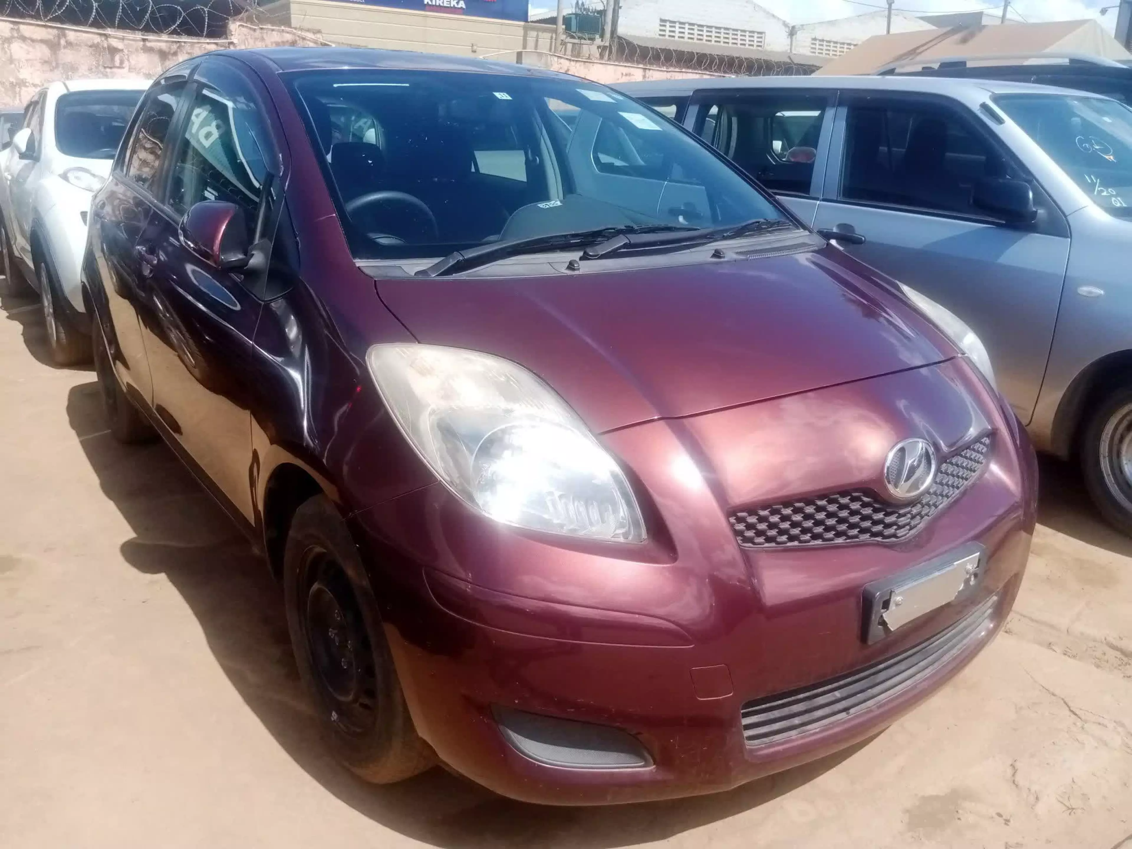 Toyota Vitz - 2010