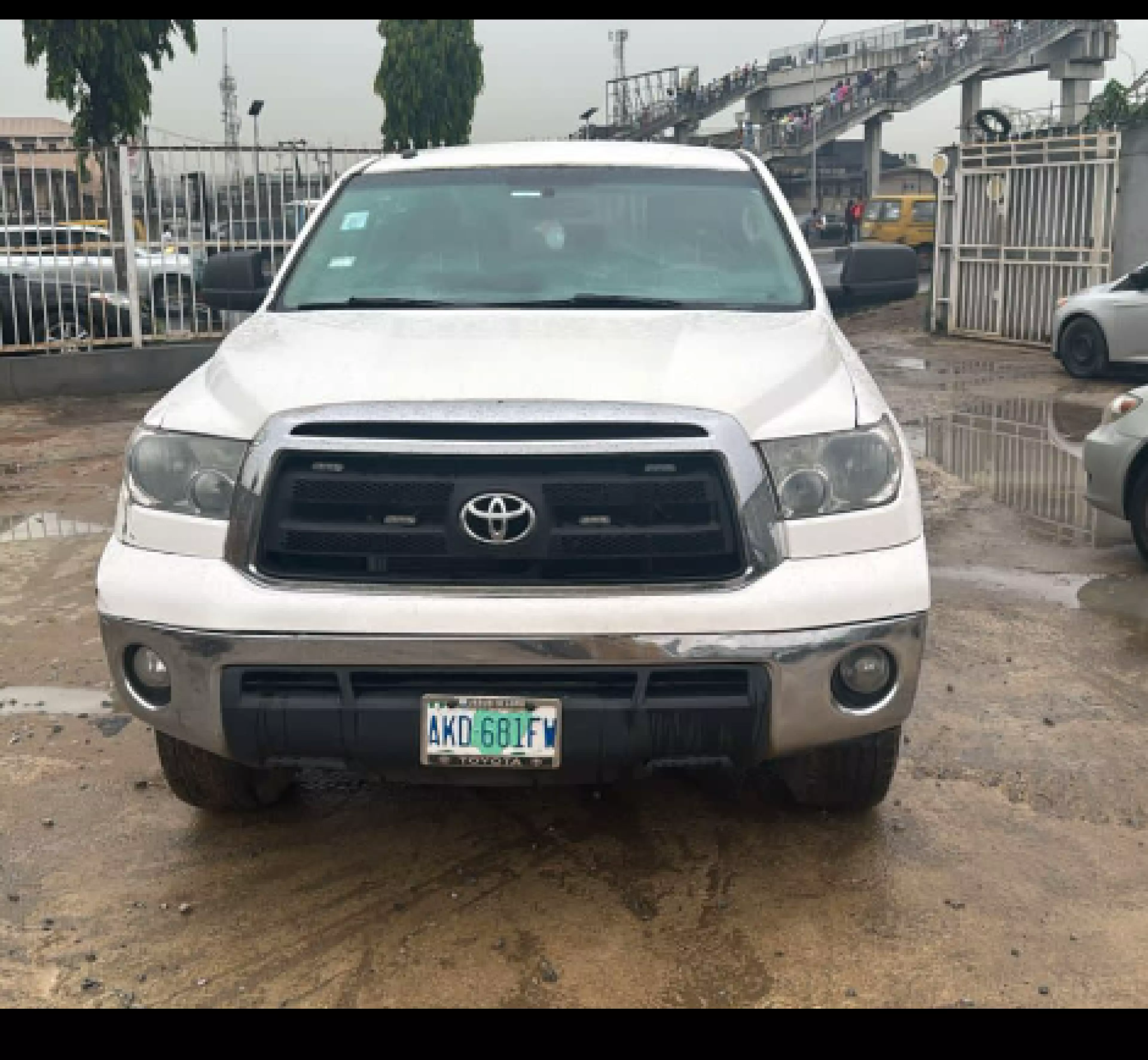 Toyota Tundra - 2010