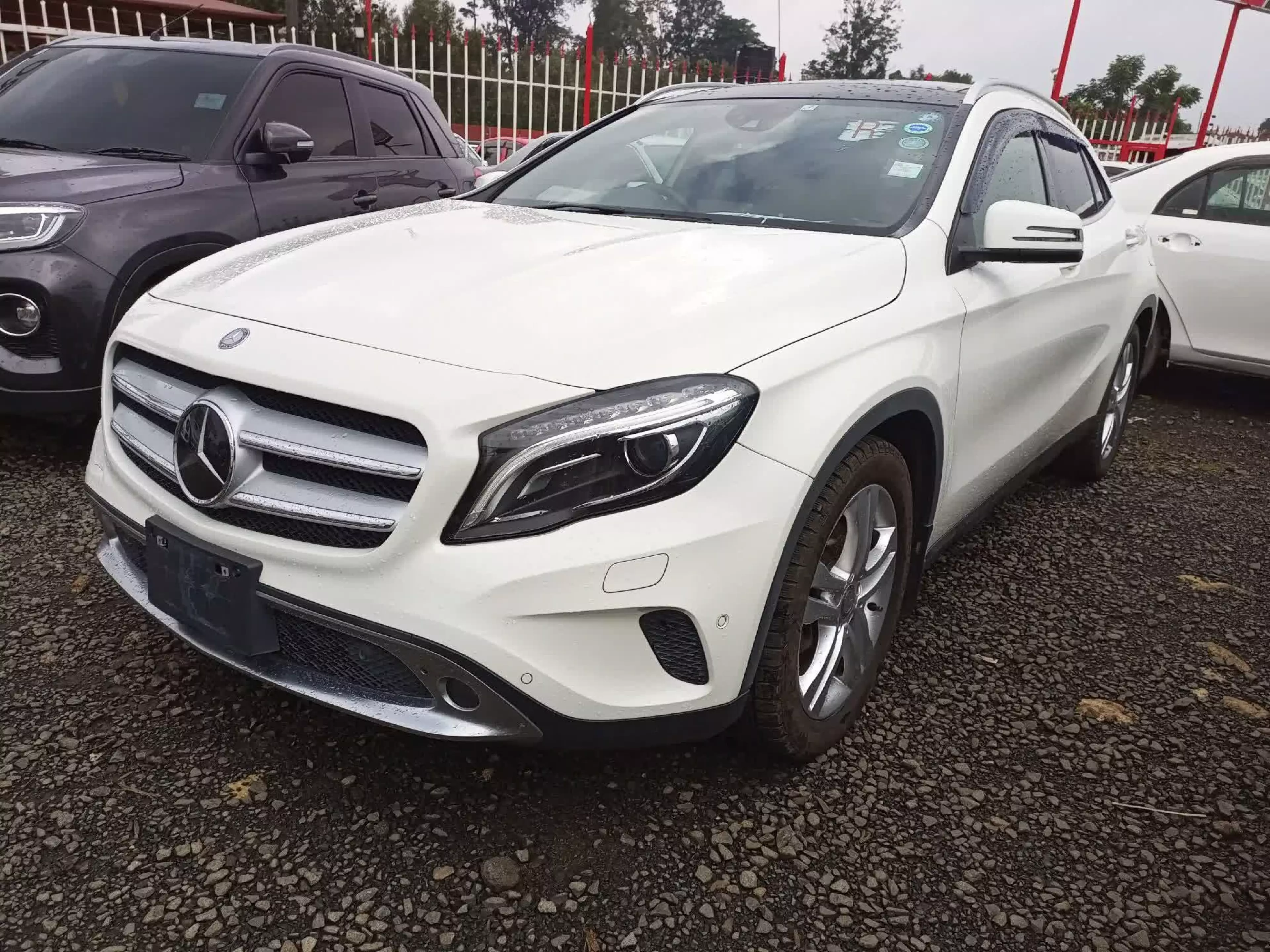 Mercedes-Benz GLA 250 - 2015
