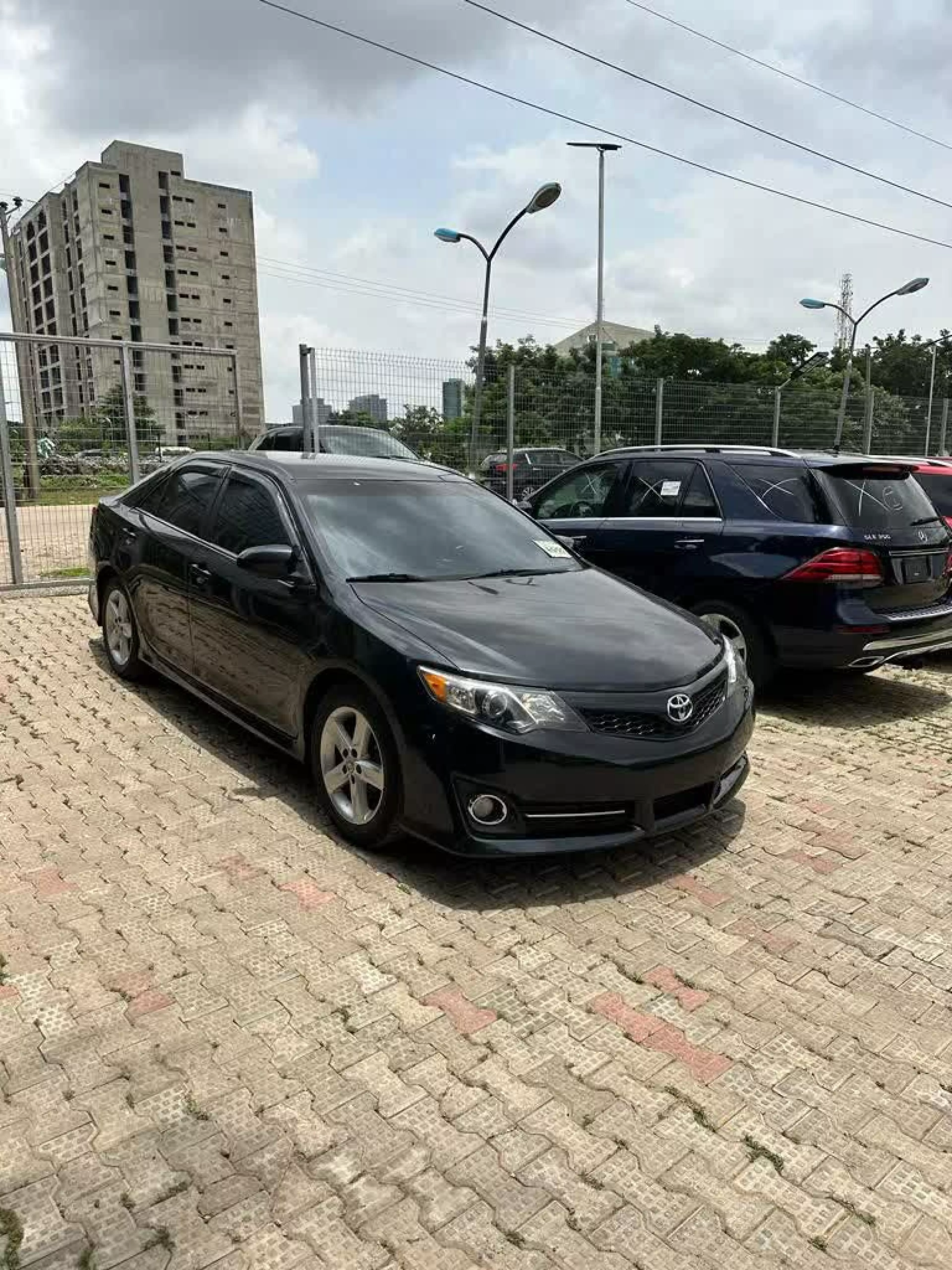 Toyota Camry - 2012