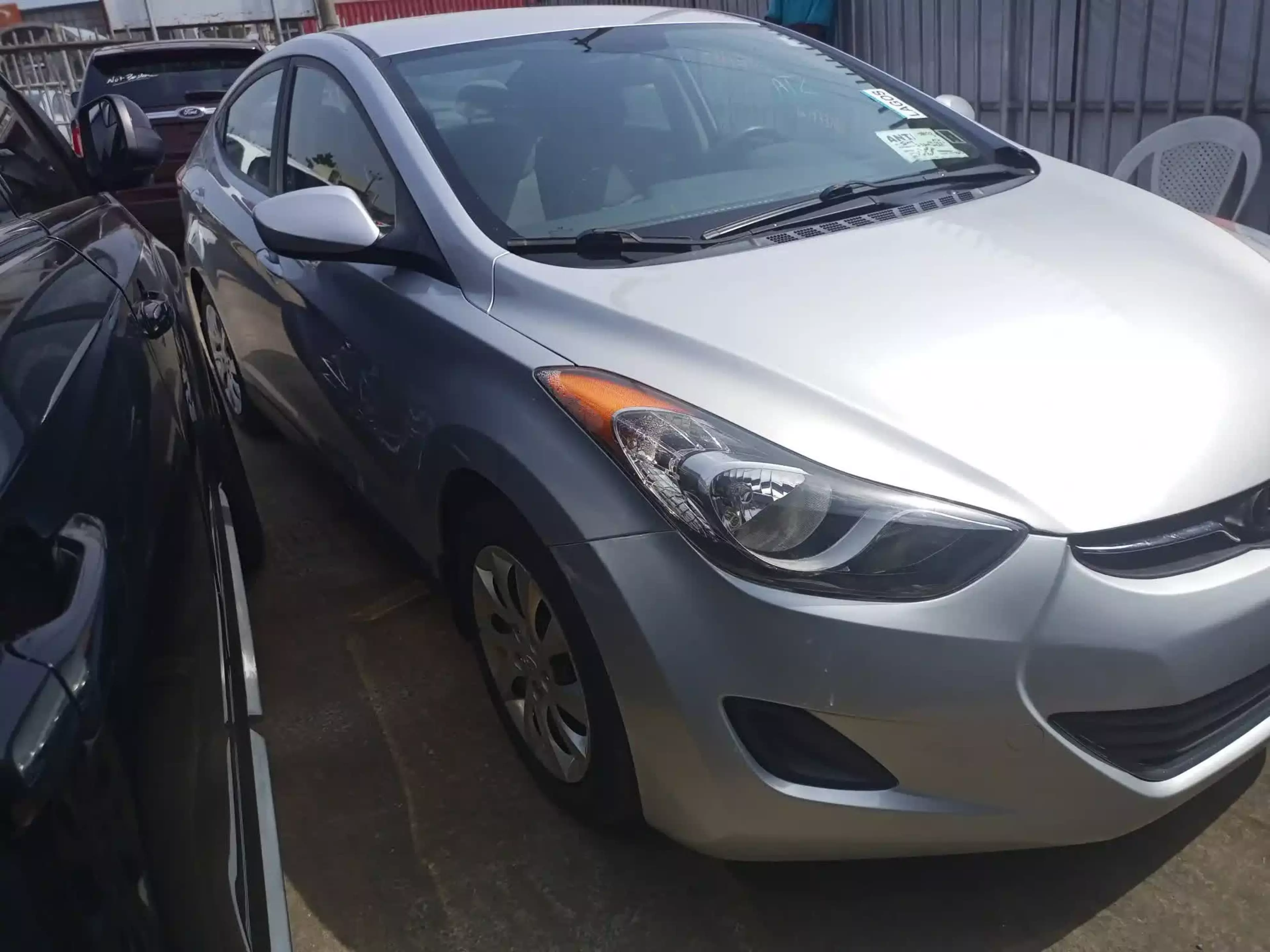 Hyundai Elantra - 2013