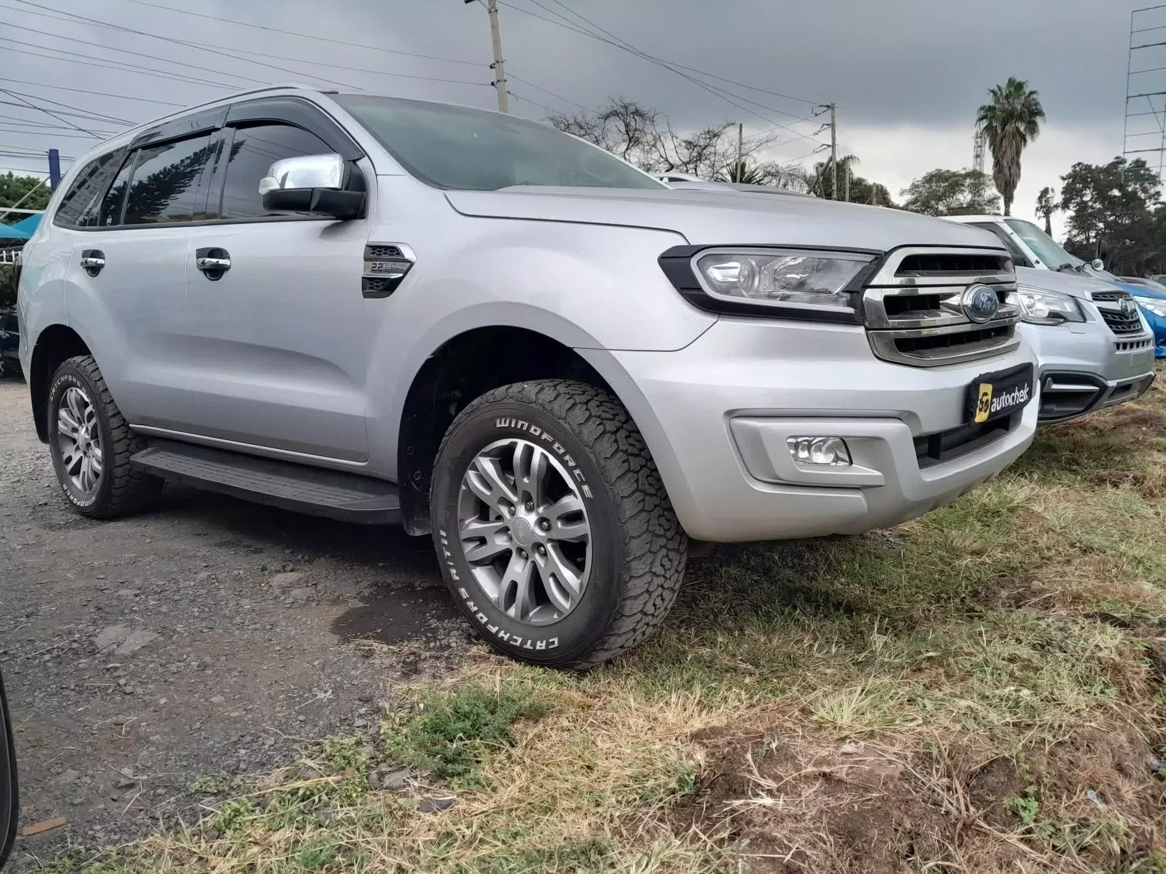 Ford Everest - 2016