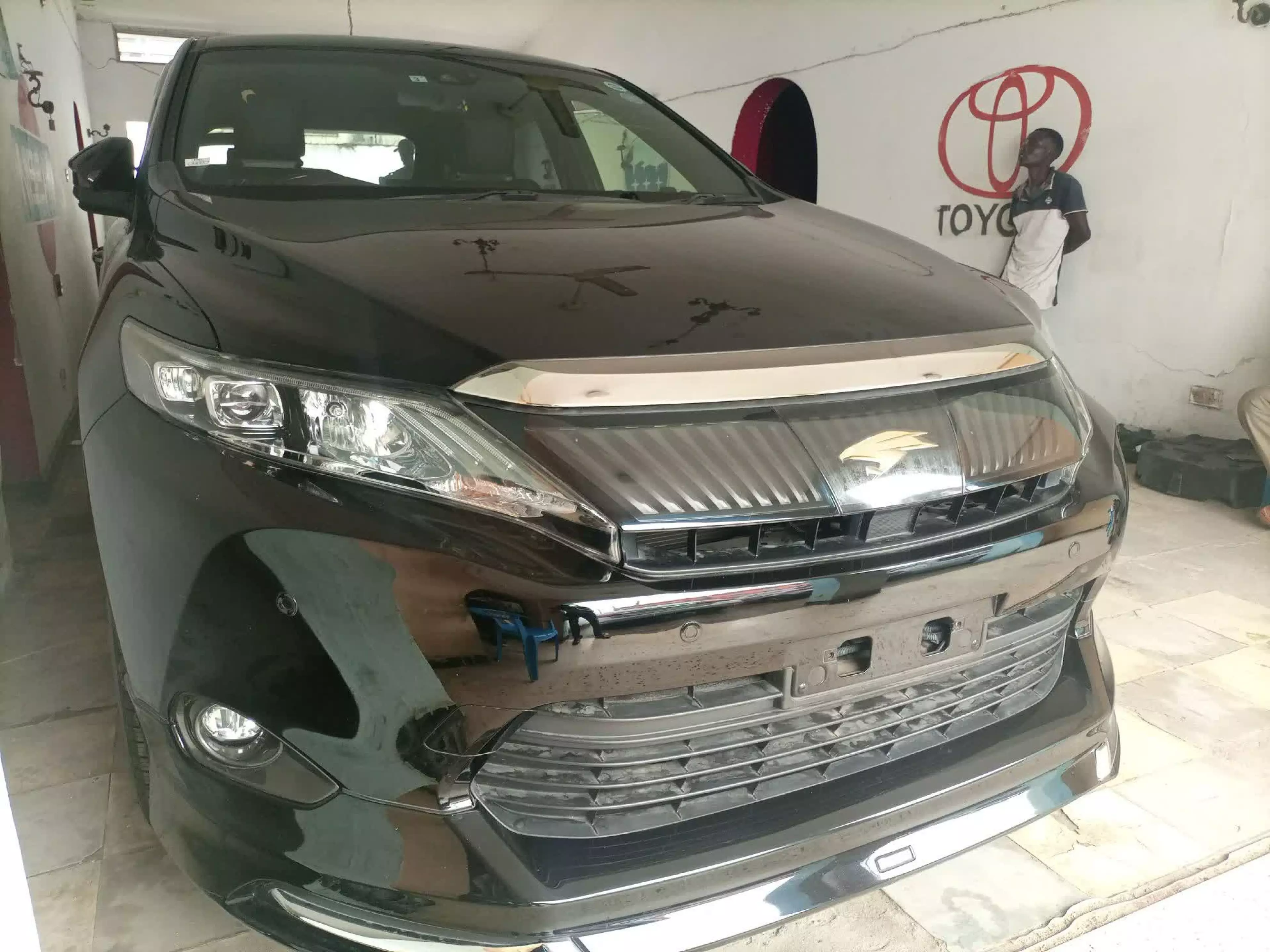 Toyota Harrier - 2015