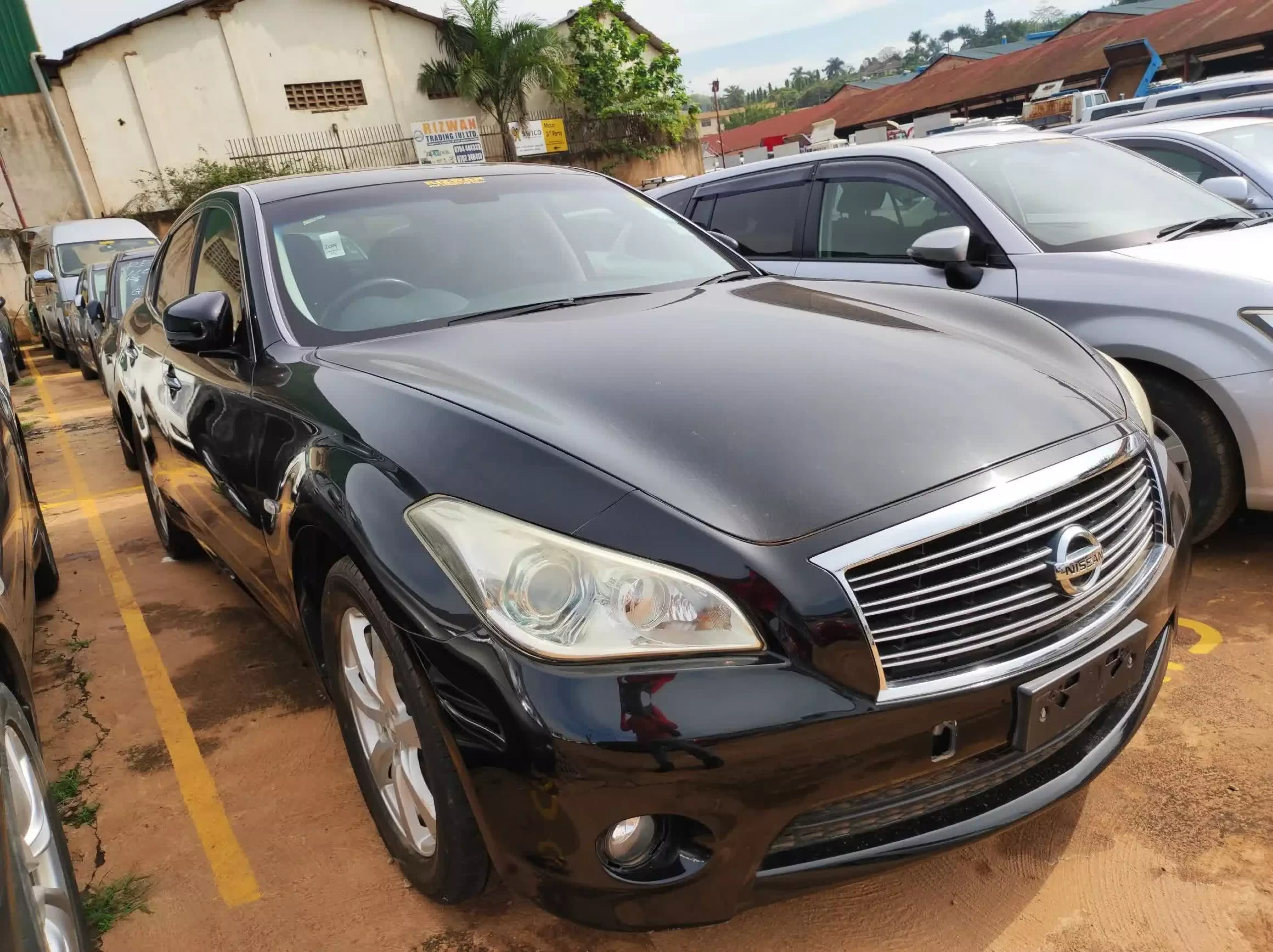 Nissan Fuga  - 2009