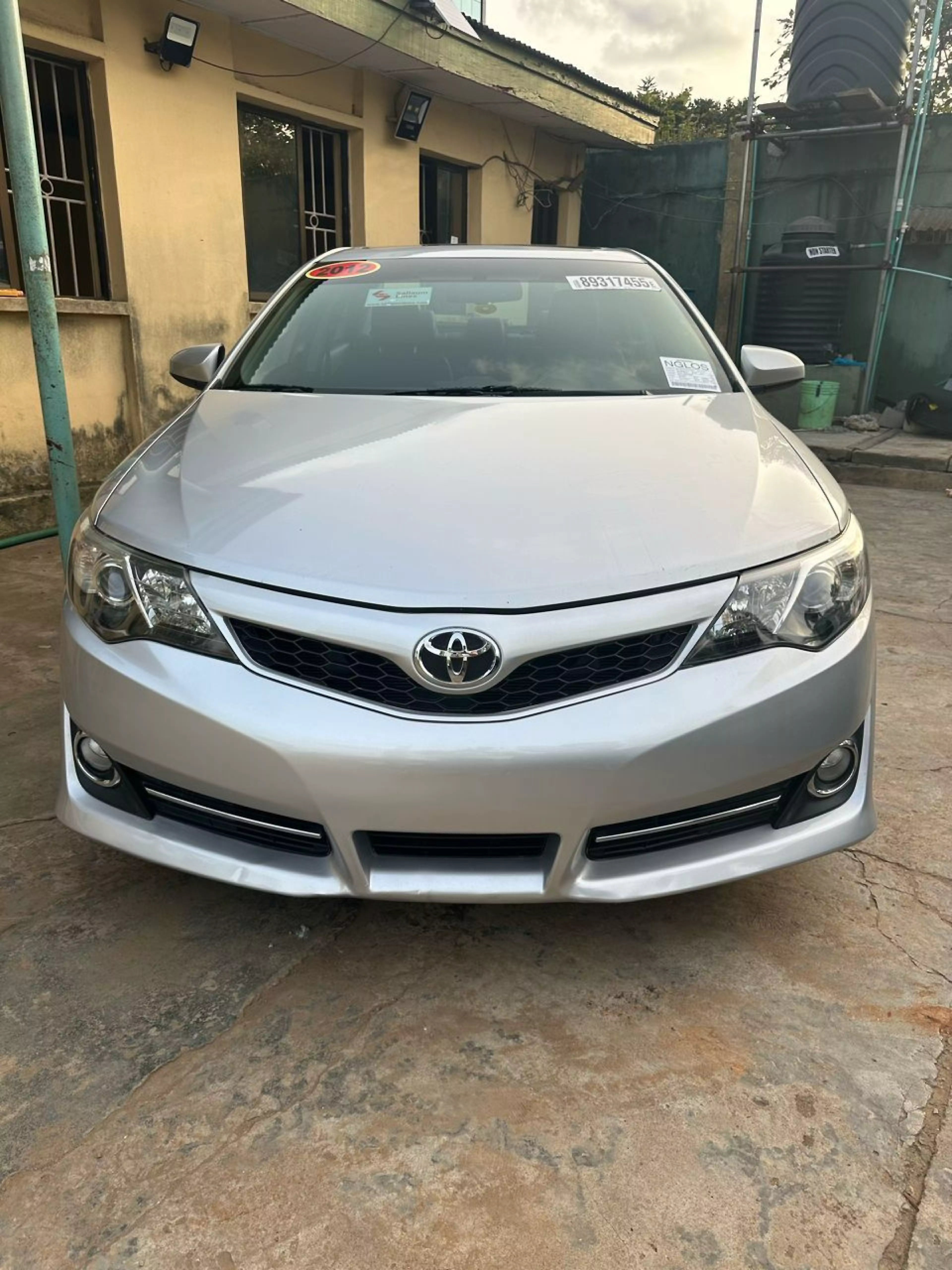 Toyota Camry - 2012