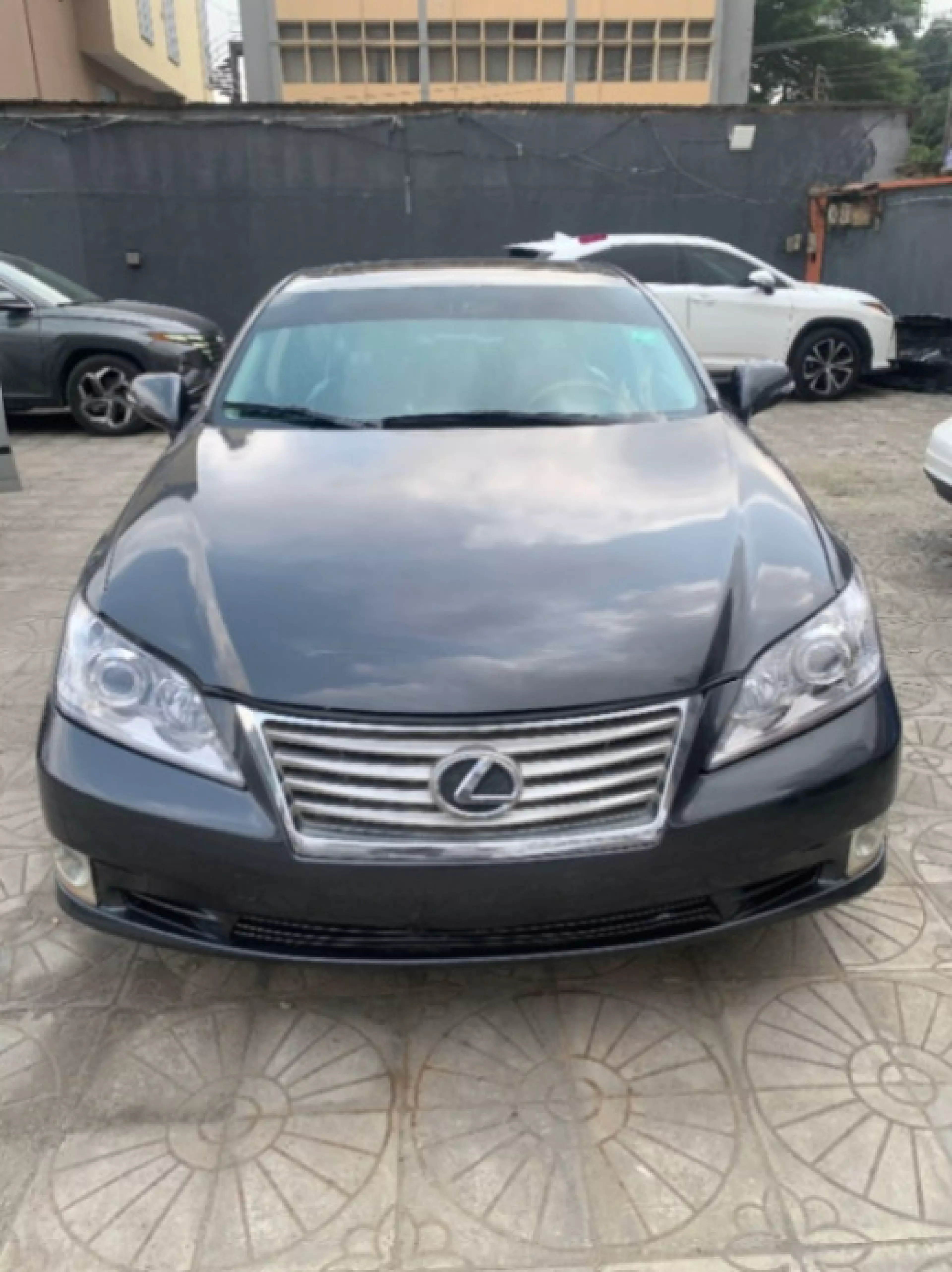 Lexus ES - 2010