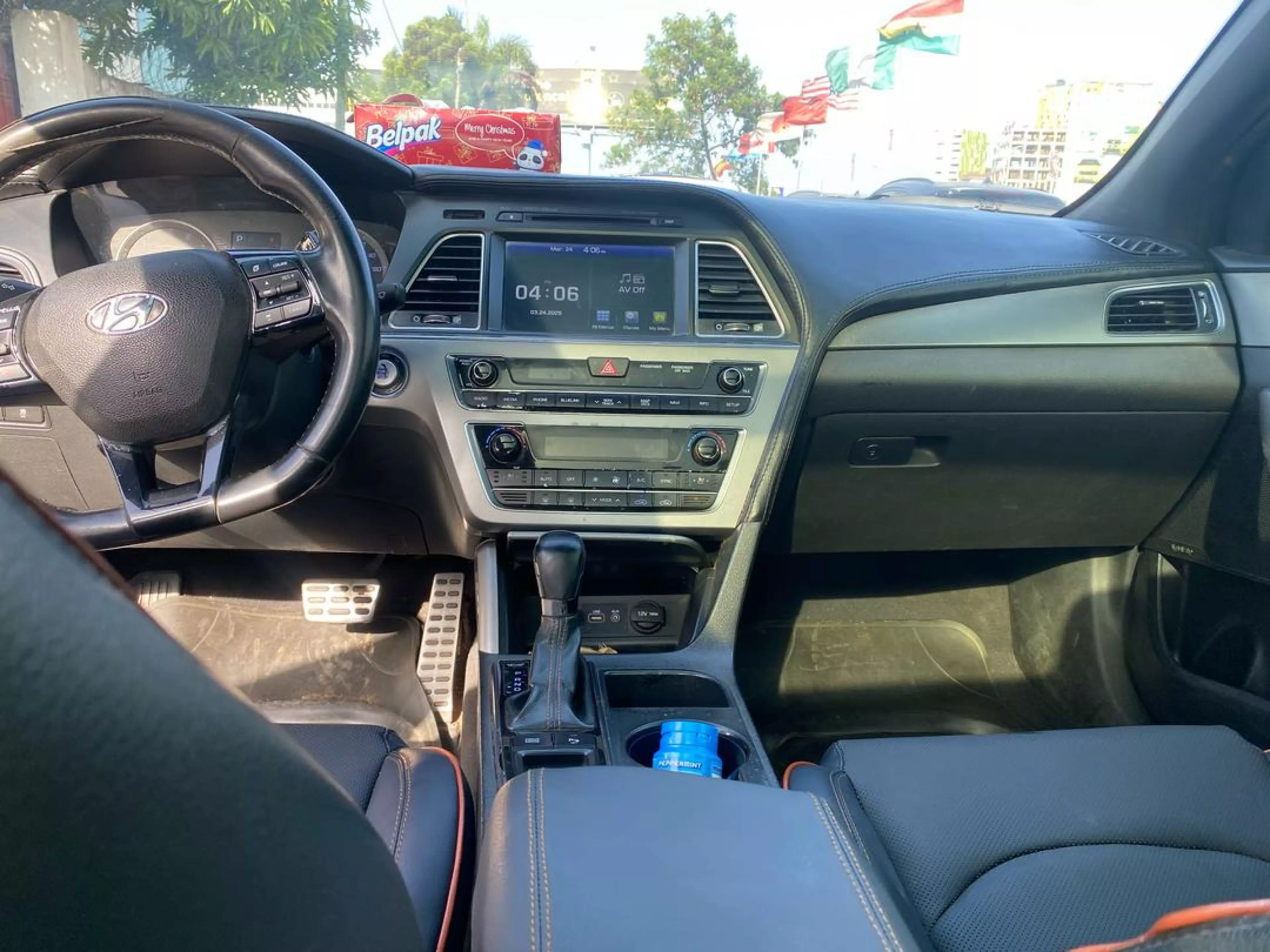 Hyundai Elantra   - 2015
