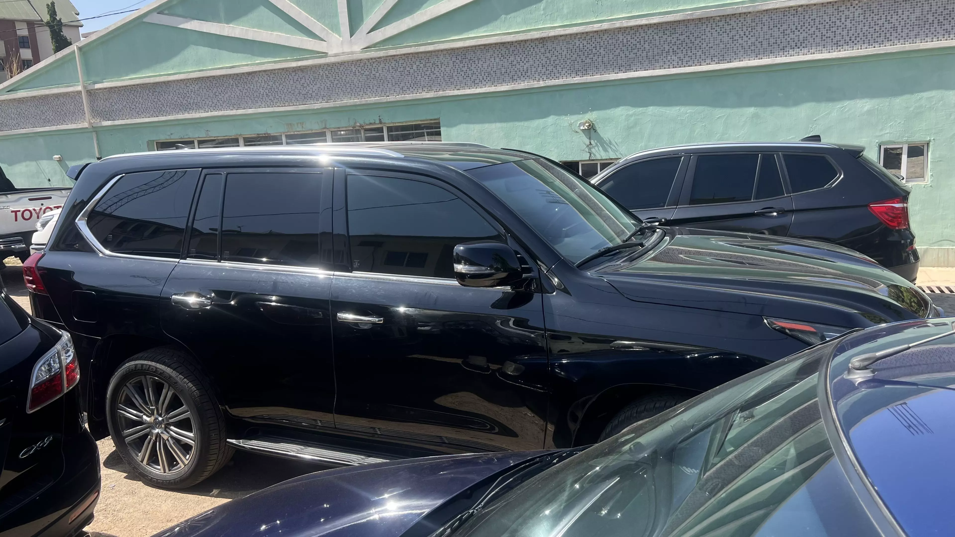 Lexus LX 570   - 2018