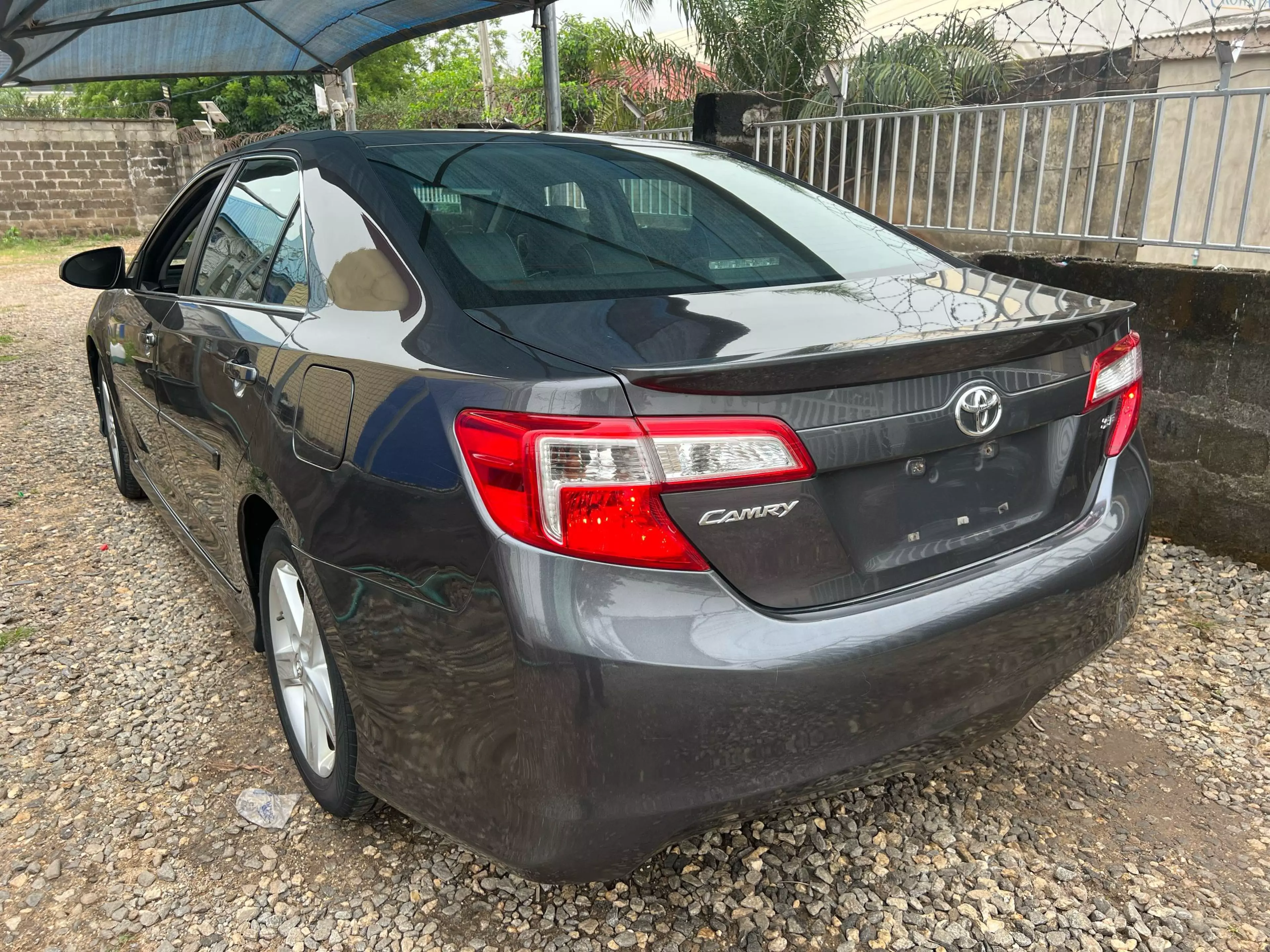 Toyota Camry   - 2013