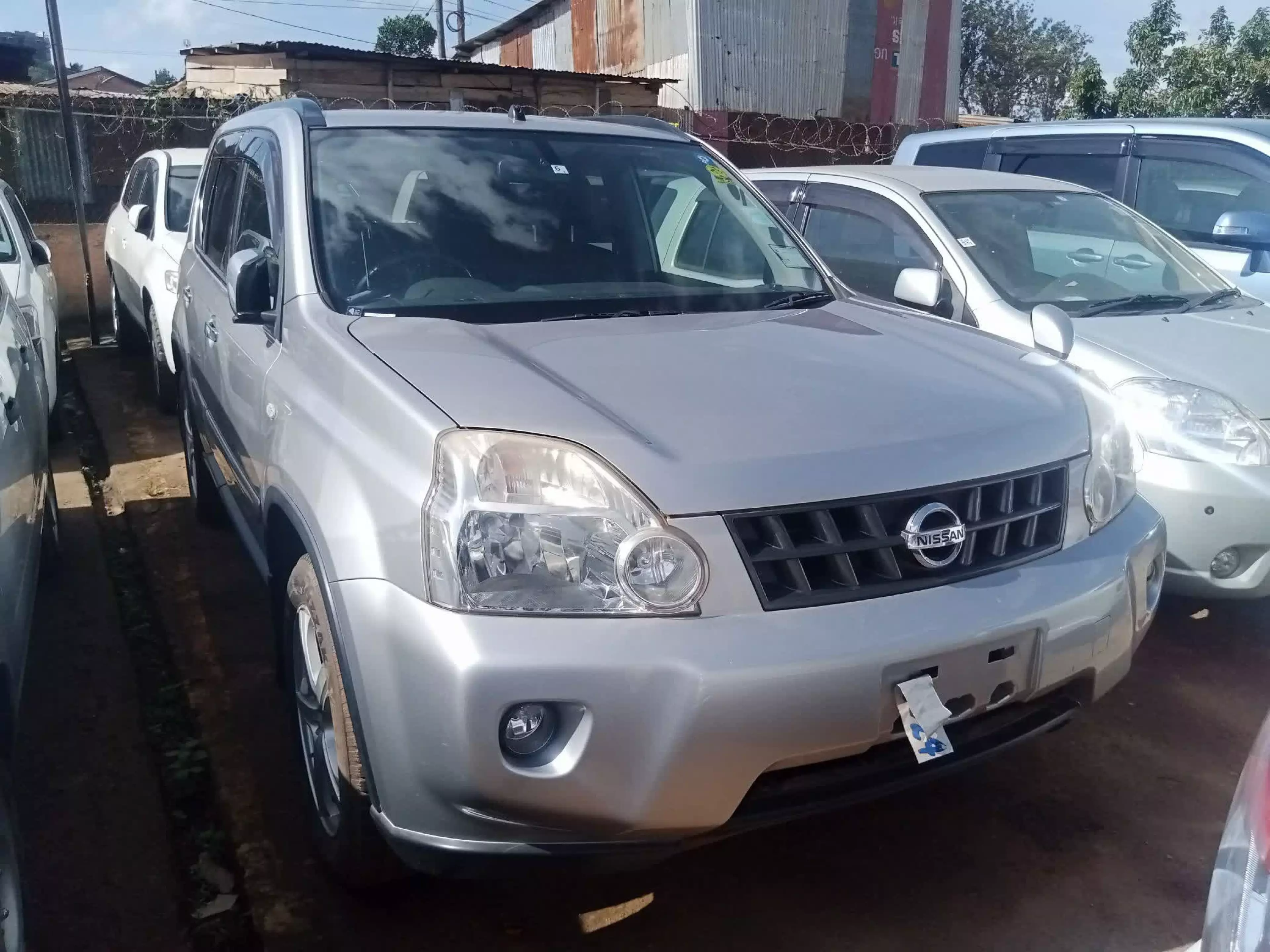 Nissan X- trail - 2010