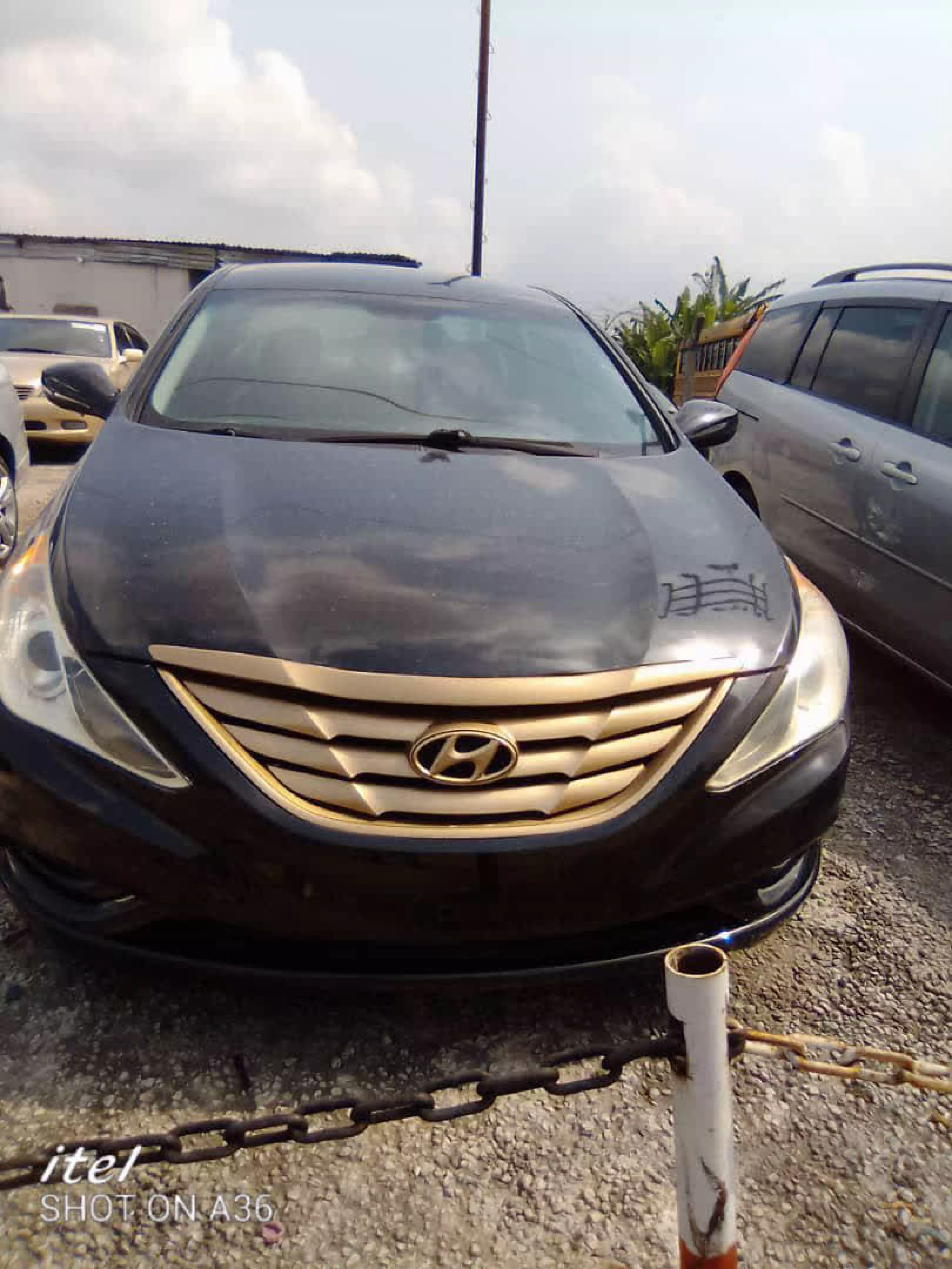 Hyundai Sonata - 2012