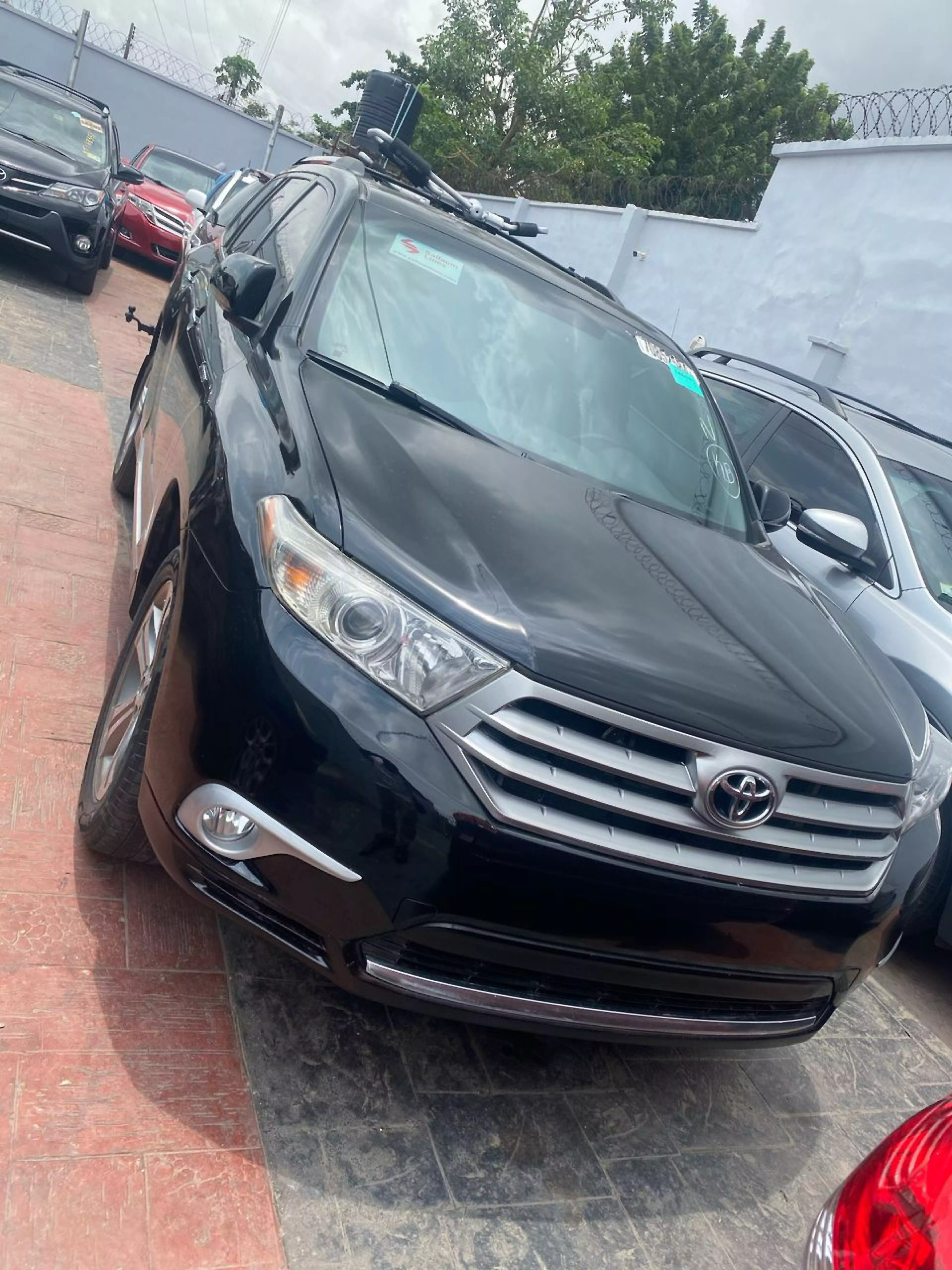 Toyota Highlander   - 2011