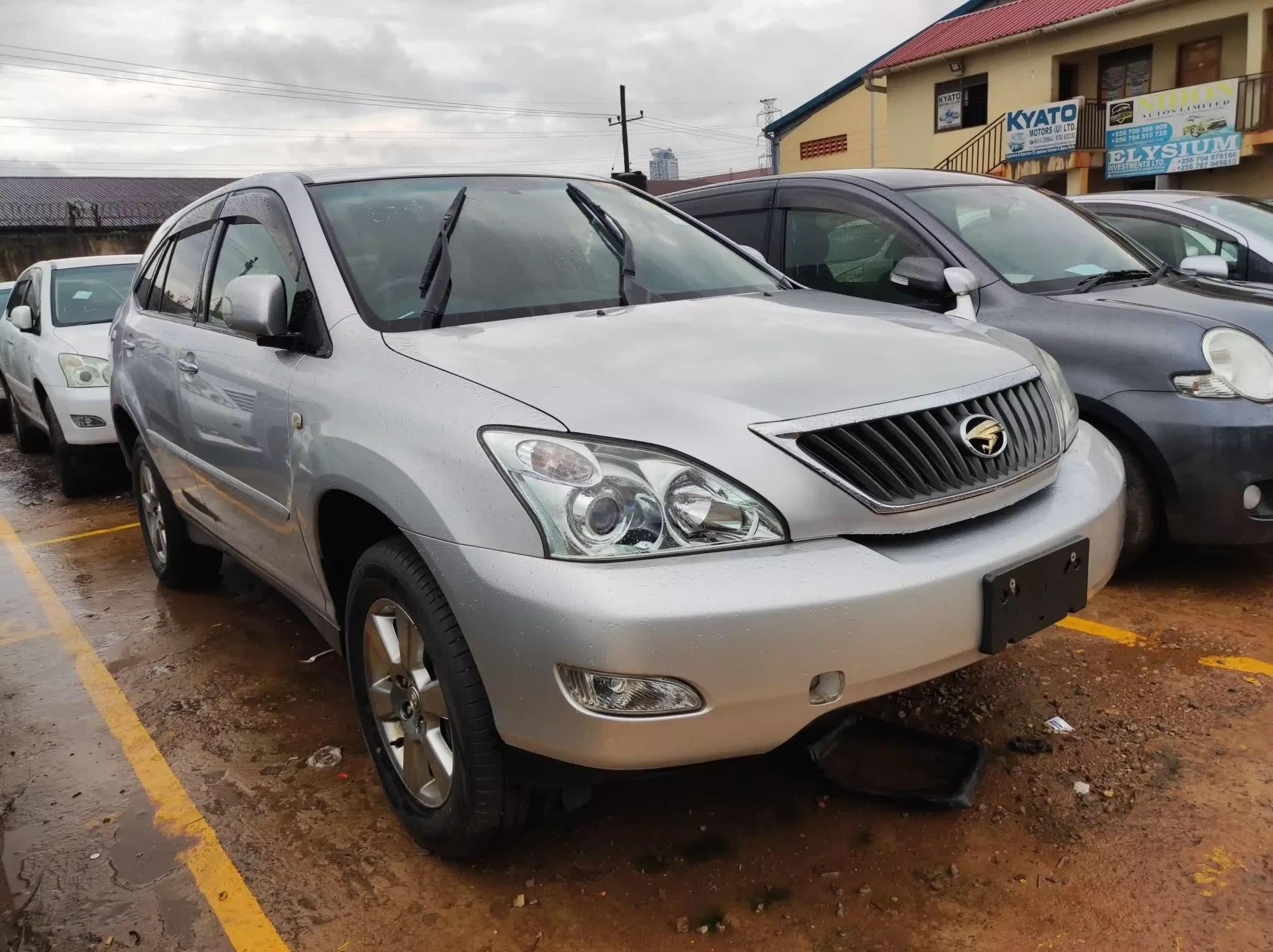 Toyota Harrier - 2009