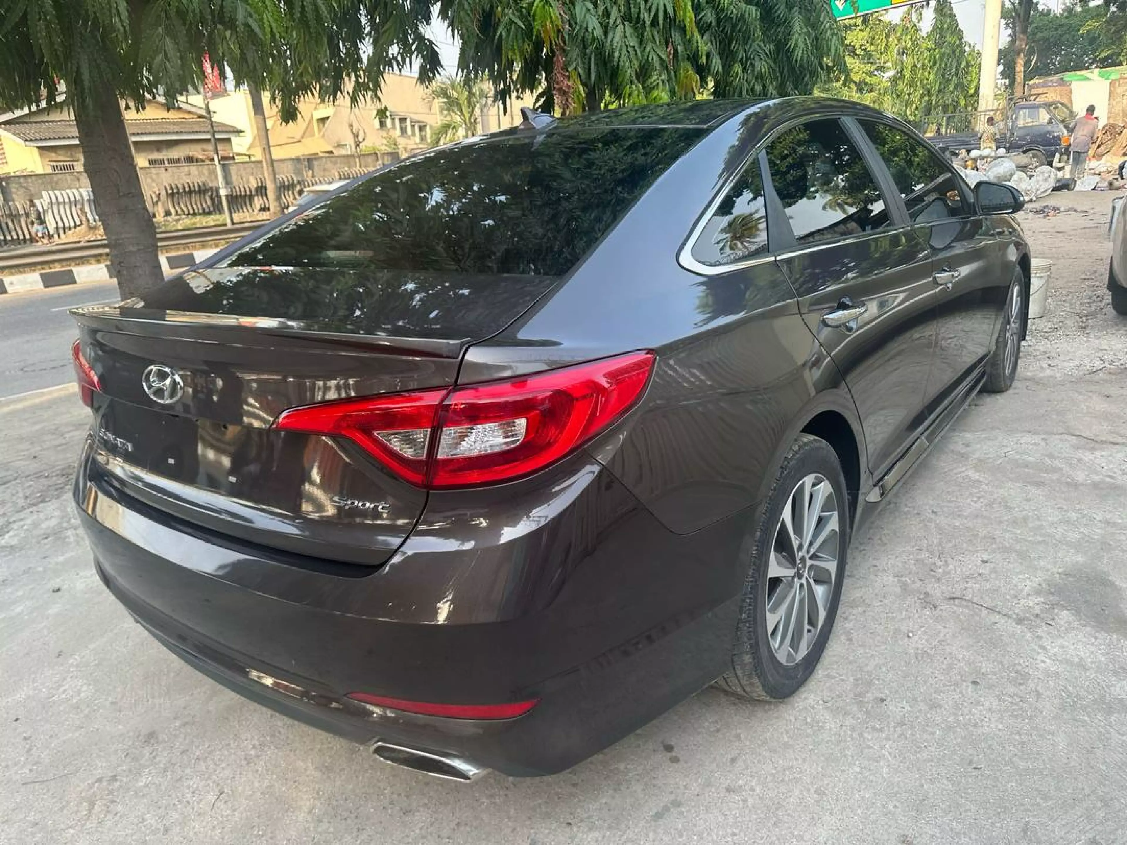 Hyundai Sonata   - 2016