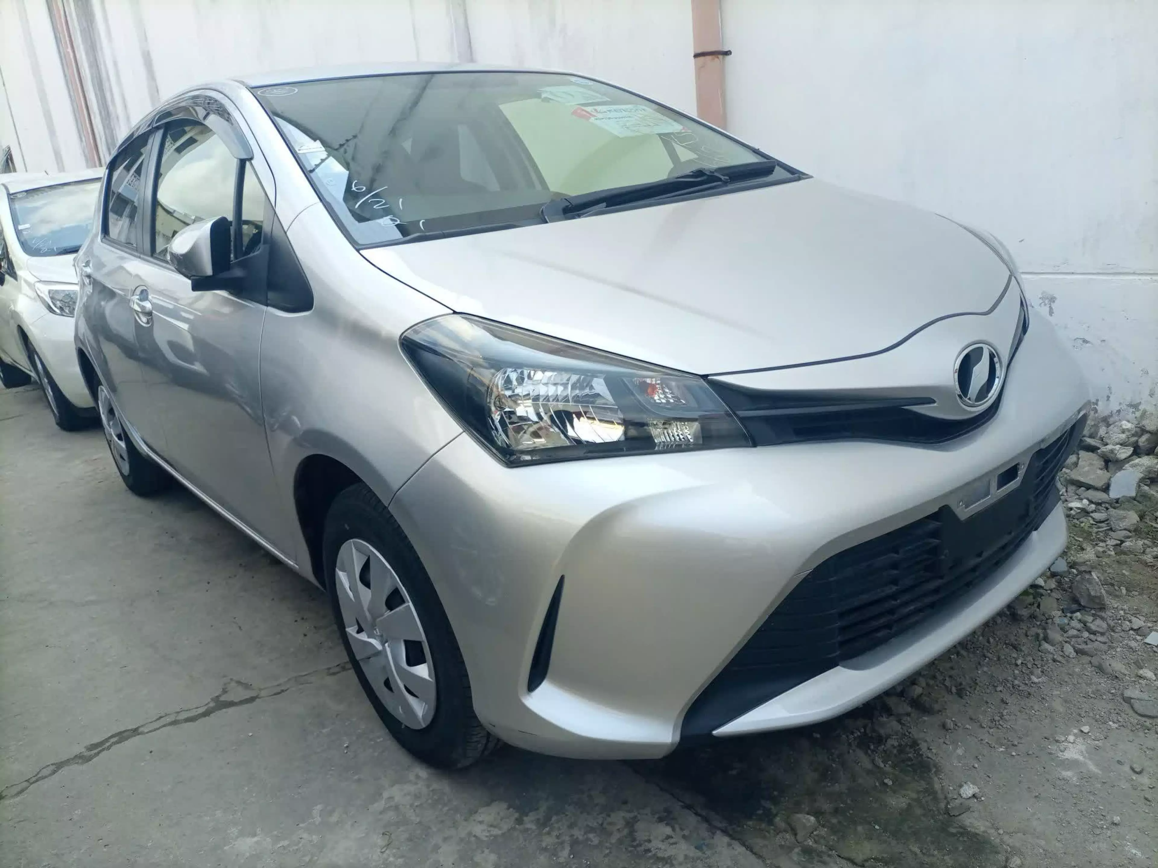 Toyota Vitz - 2016