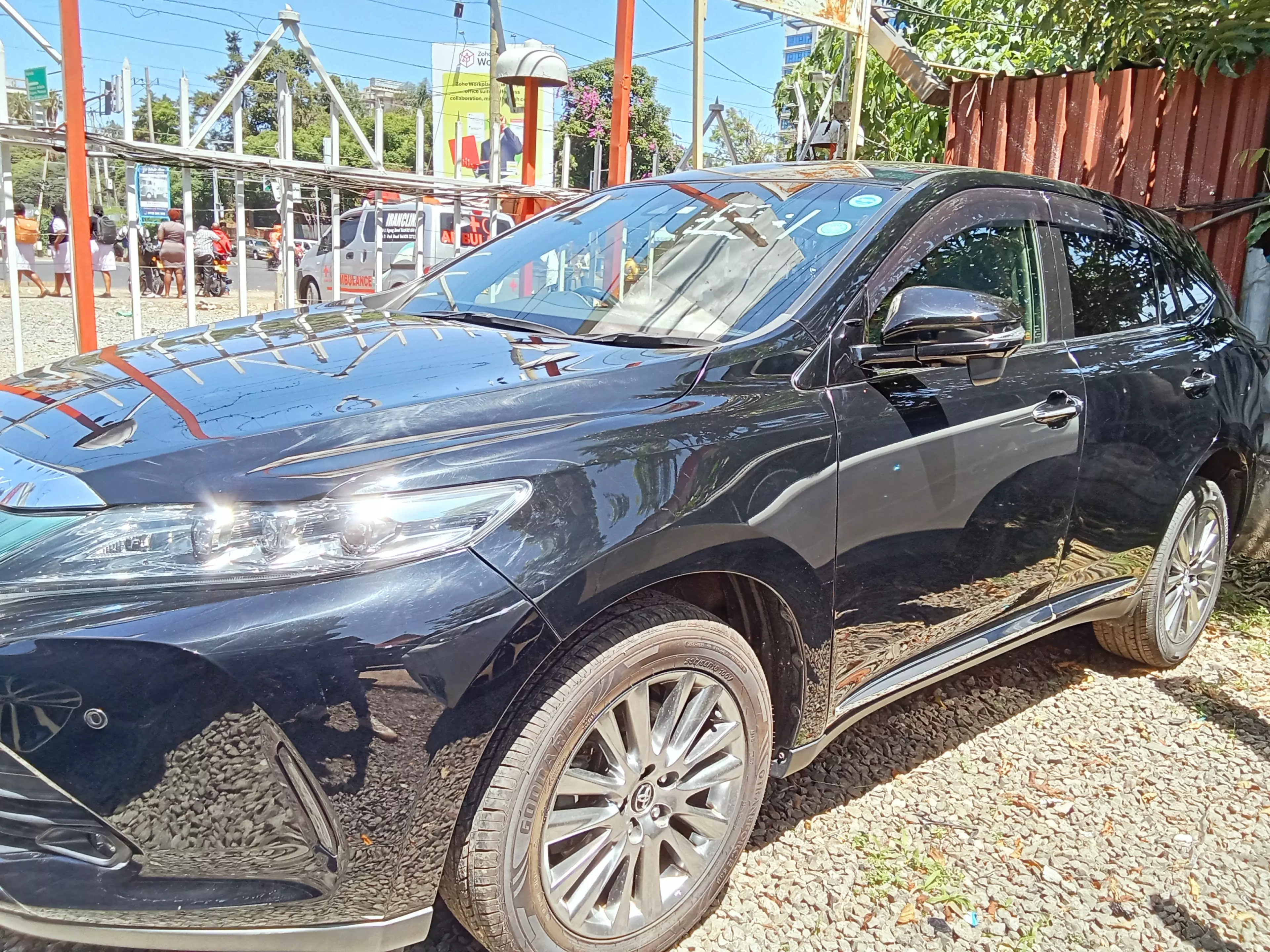 Toyota Harrier   - 2018