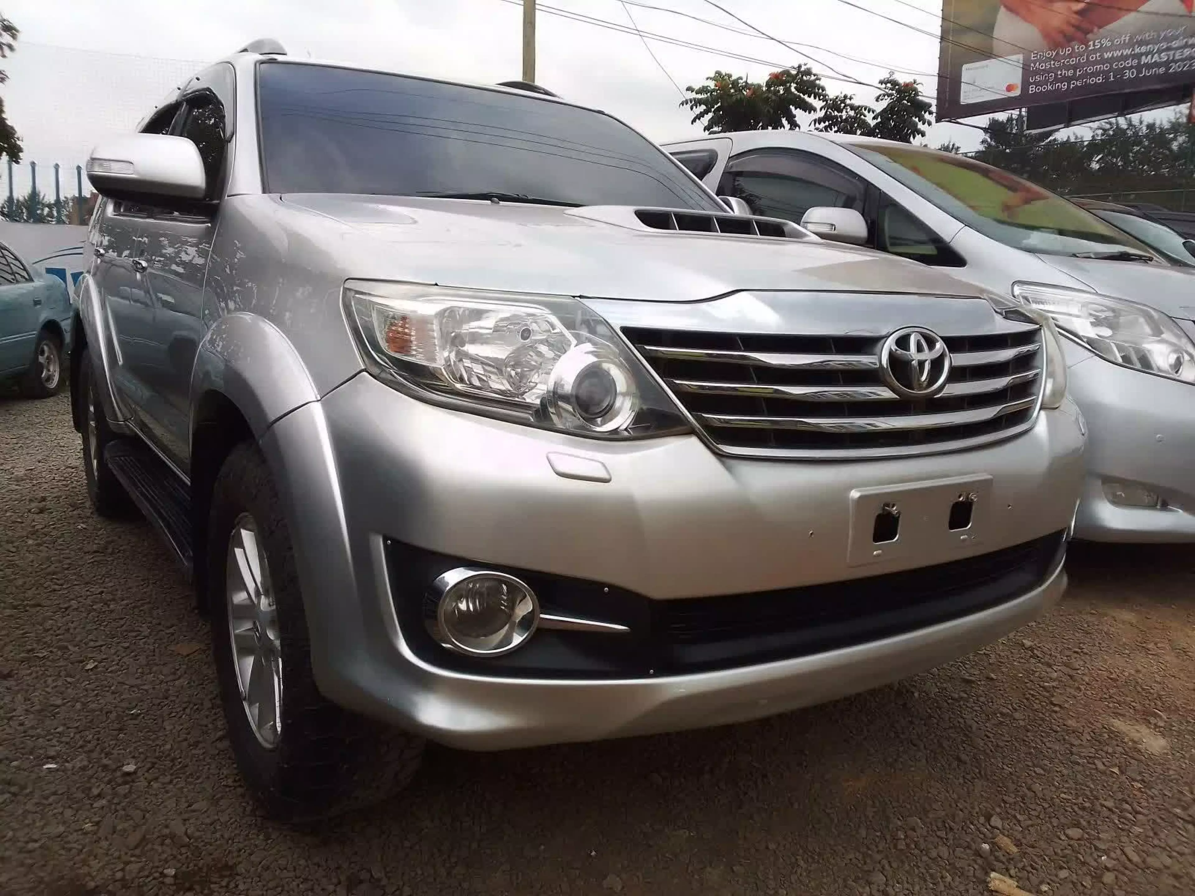 Toyota Fortuner - 2014