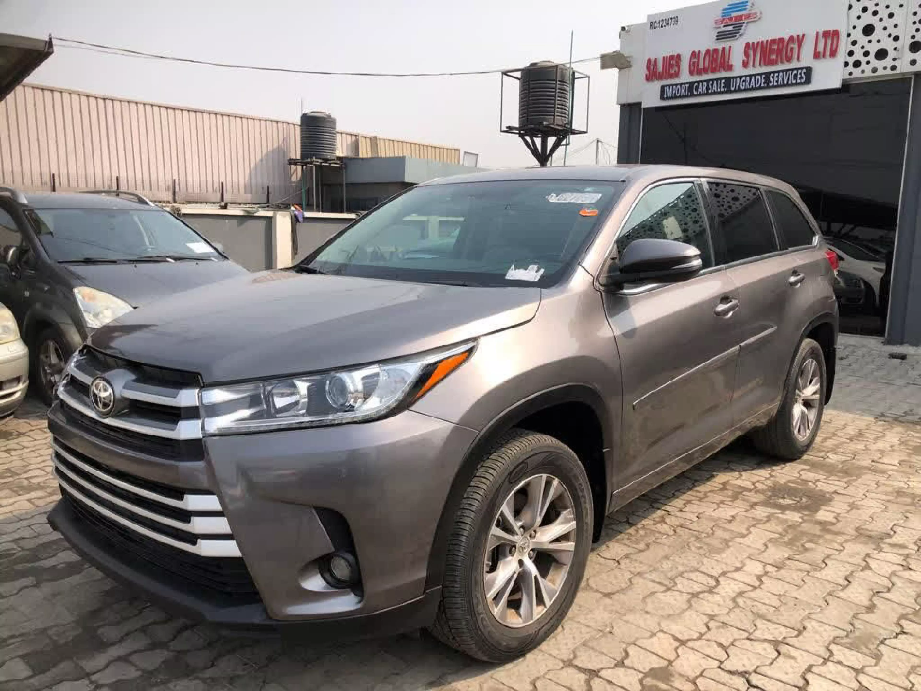 Toyota Highlander - 2014