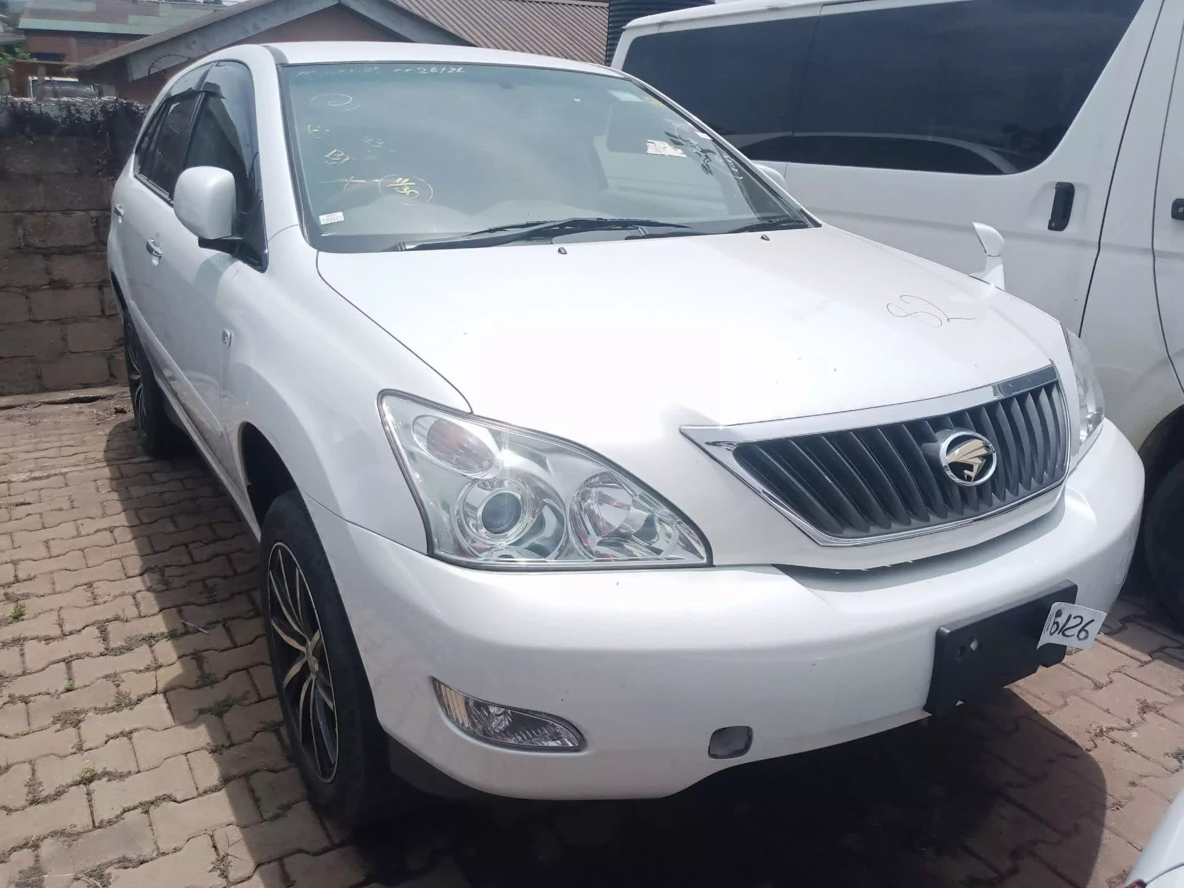 Toyota Harrier - 2009