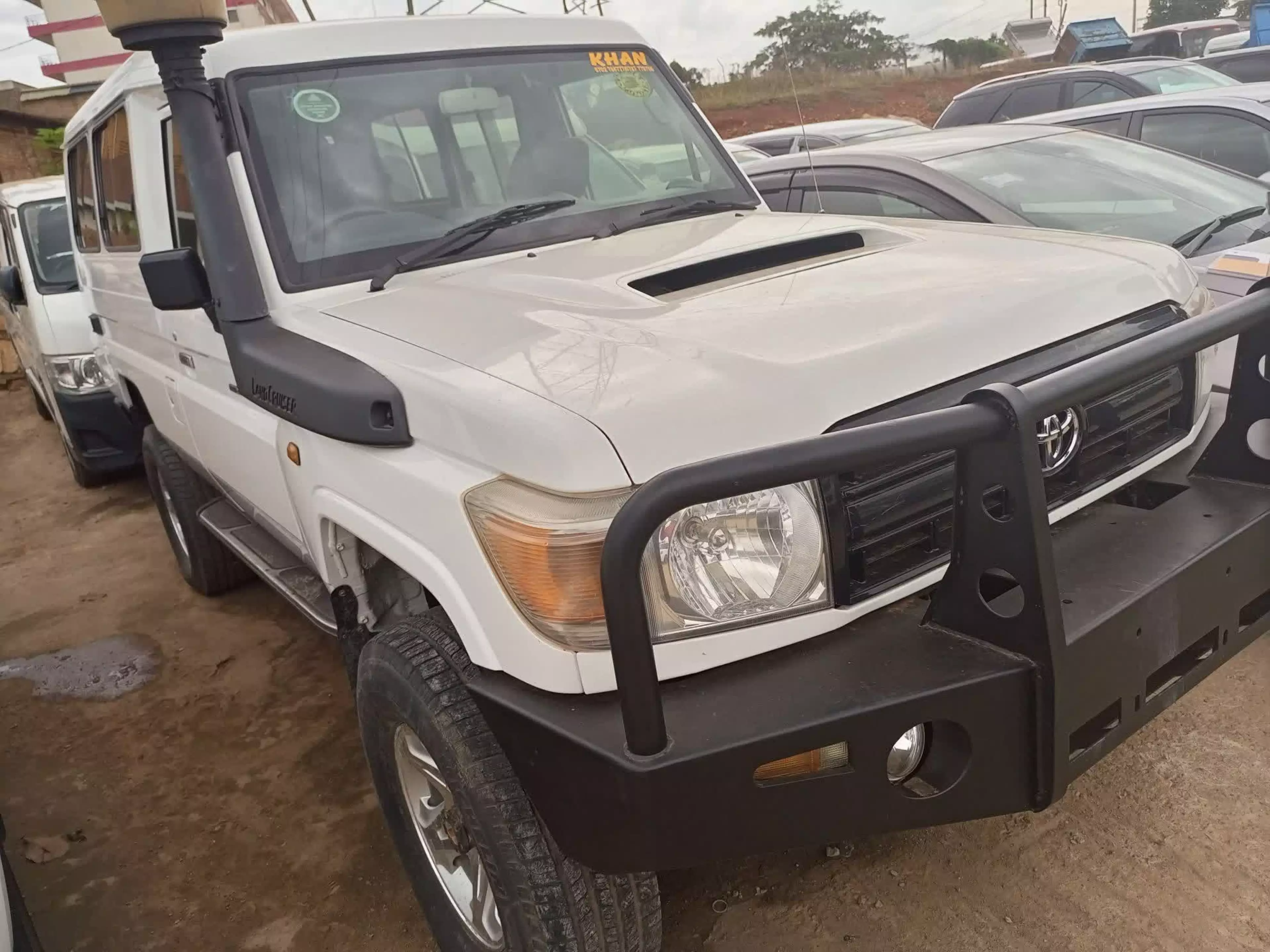 Toyota Land Cruiser - 201