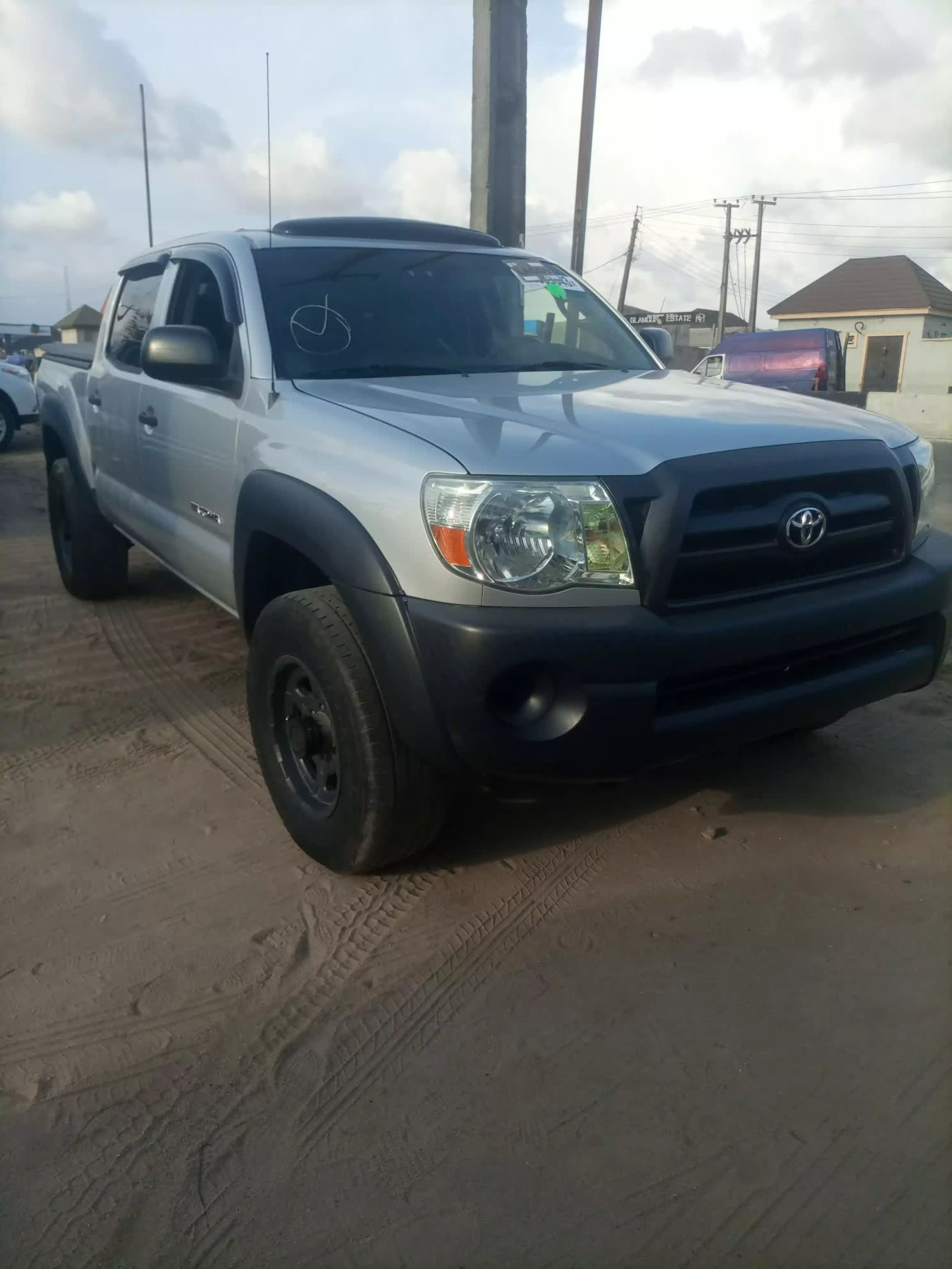 Toyota Tacoma - 2008
