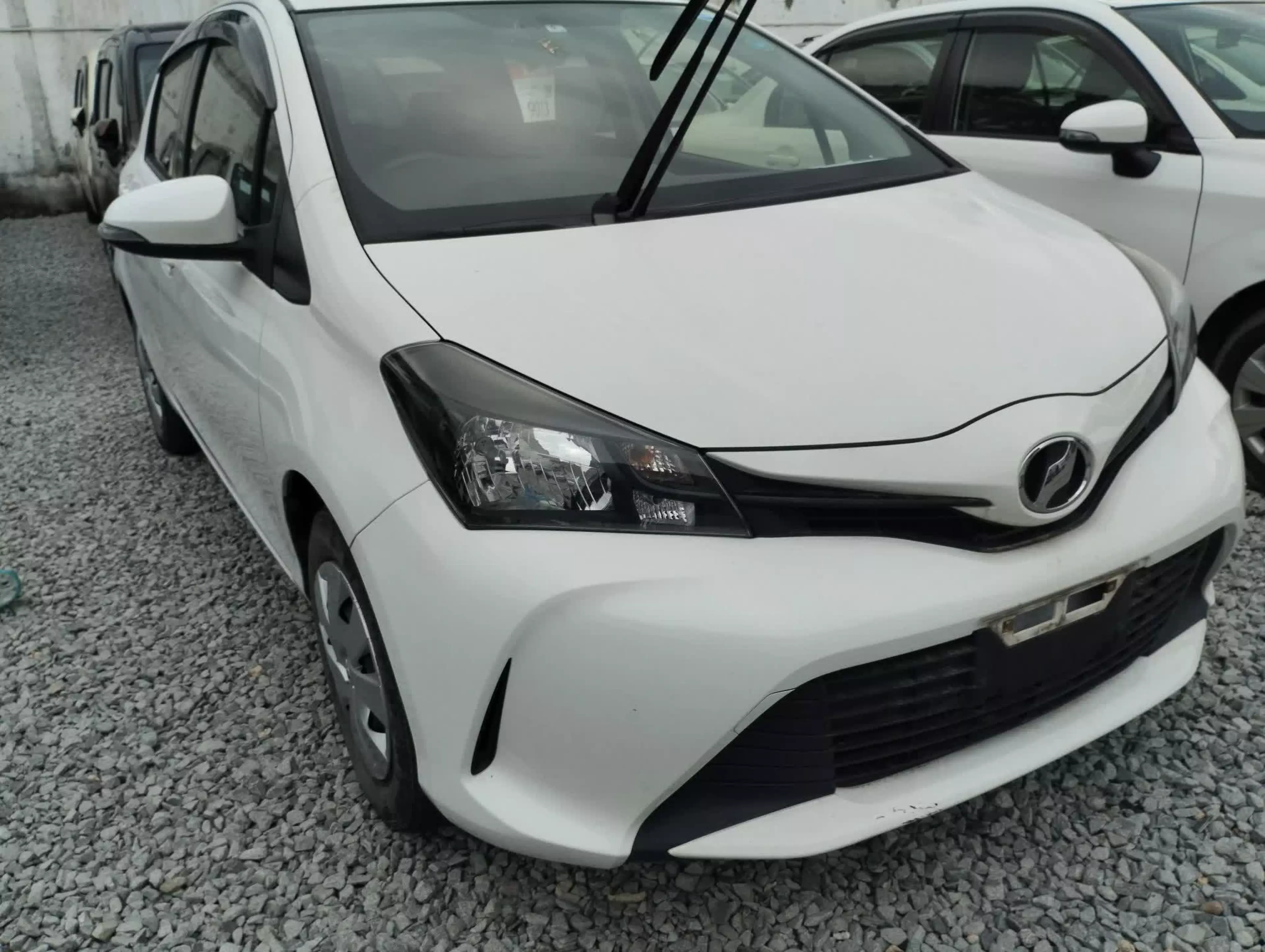 Toyota Vitz - 2016