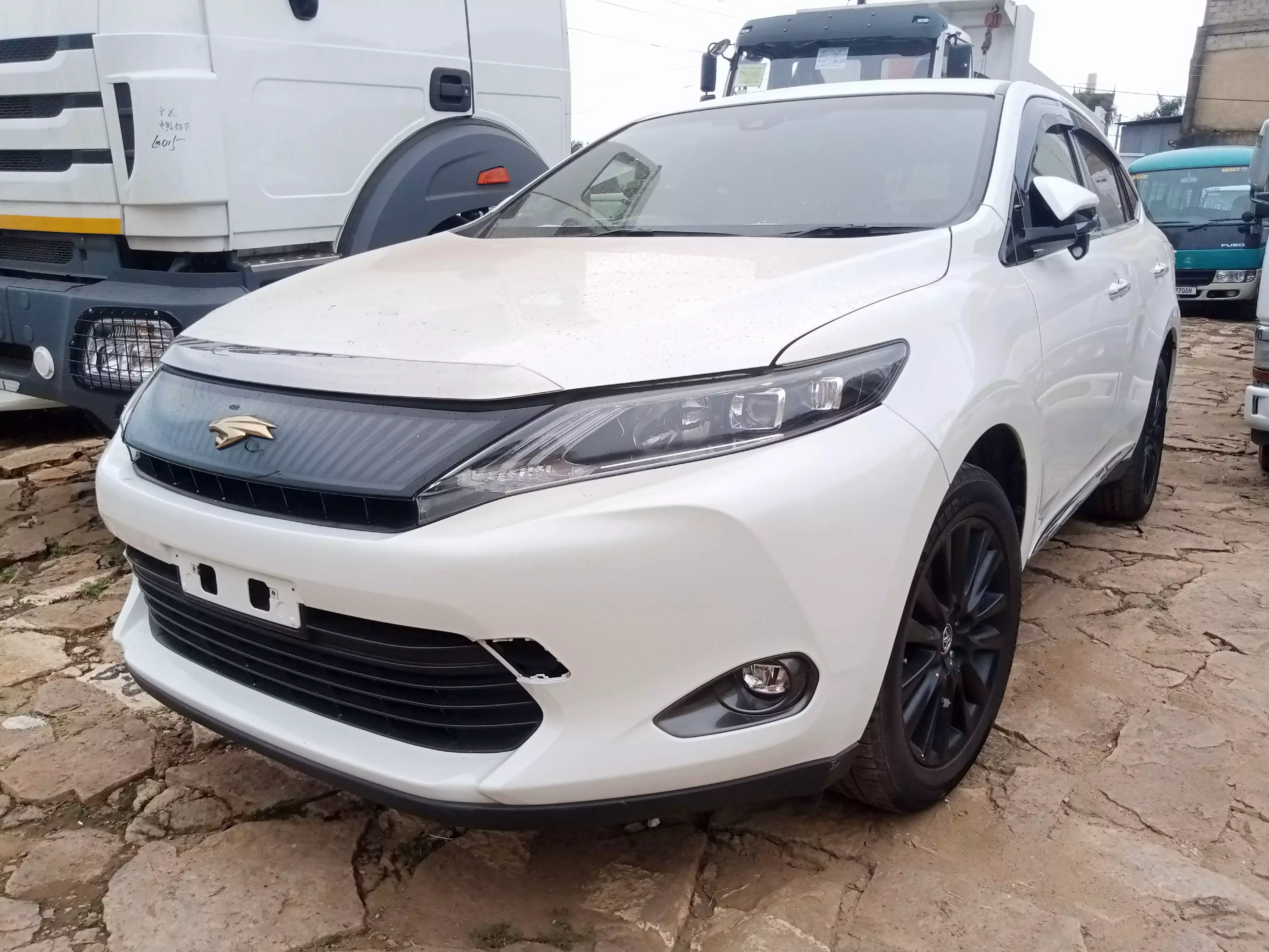 Toyota Harrier - 2014