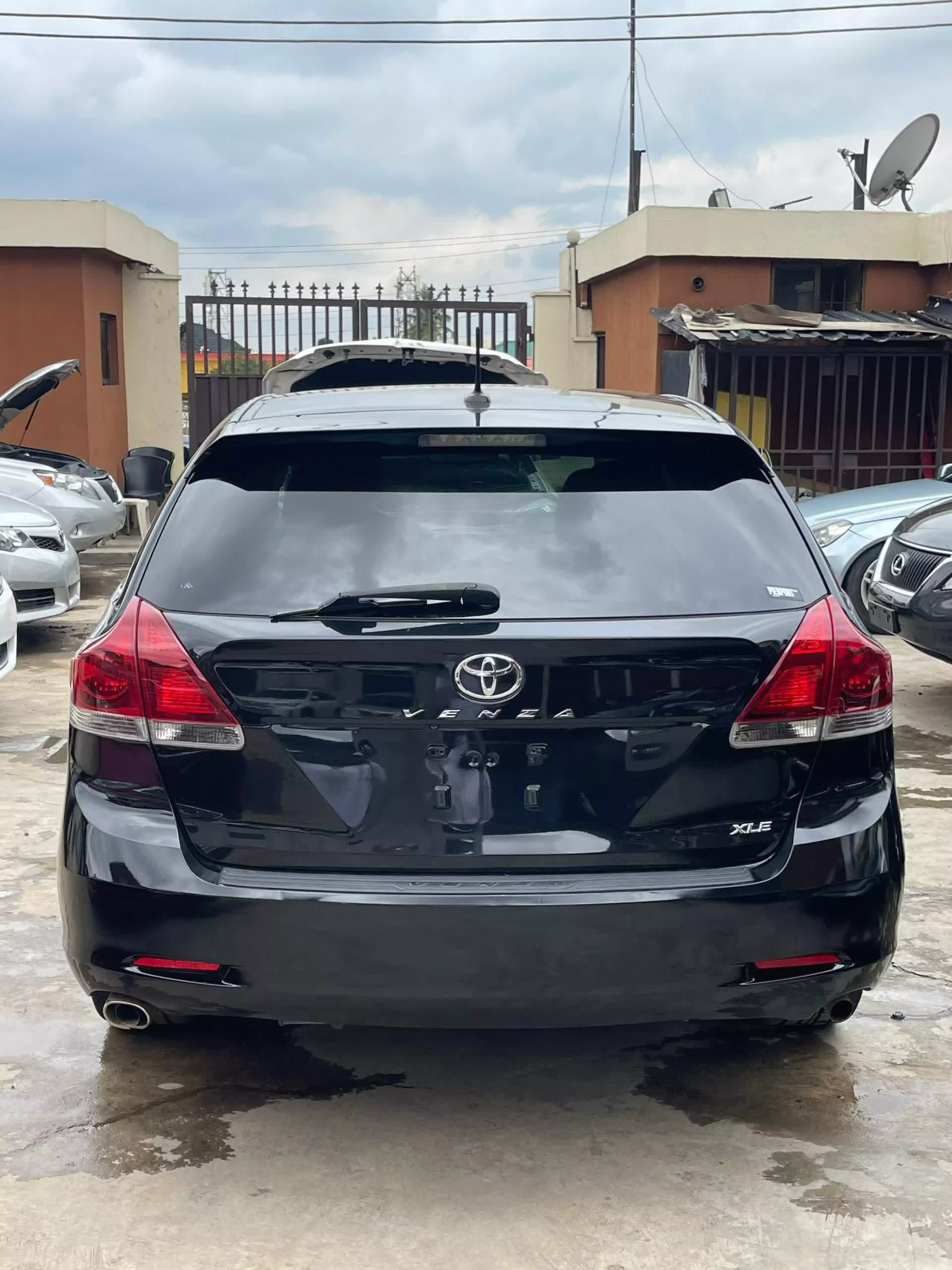 Toyota Venza   - 2014