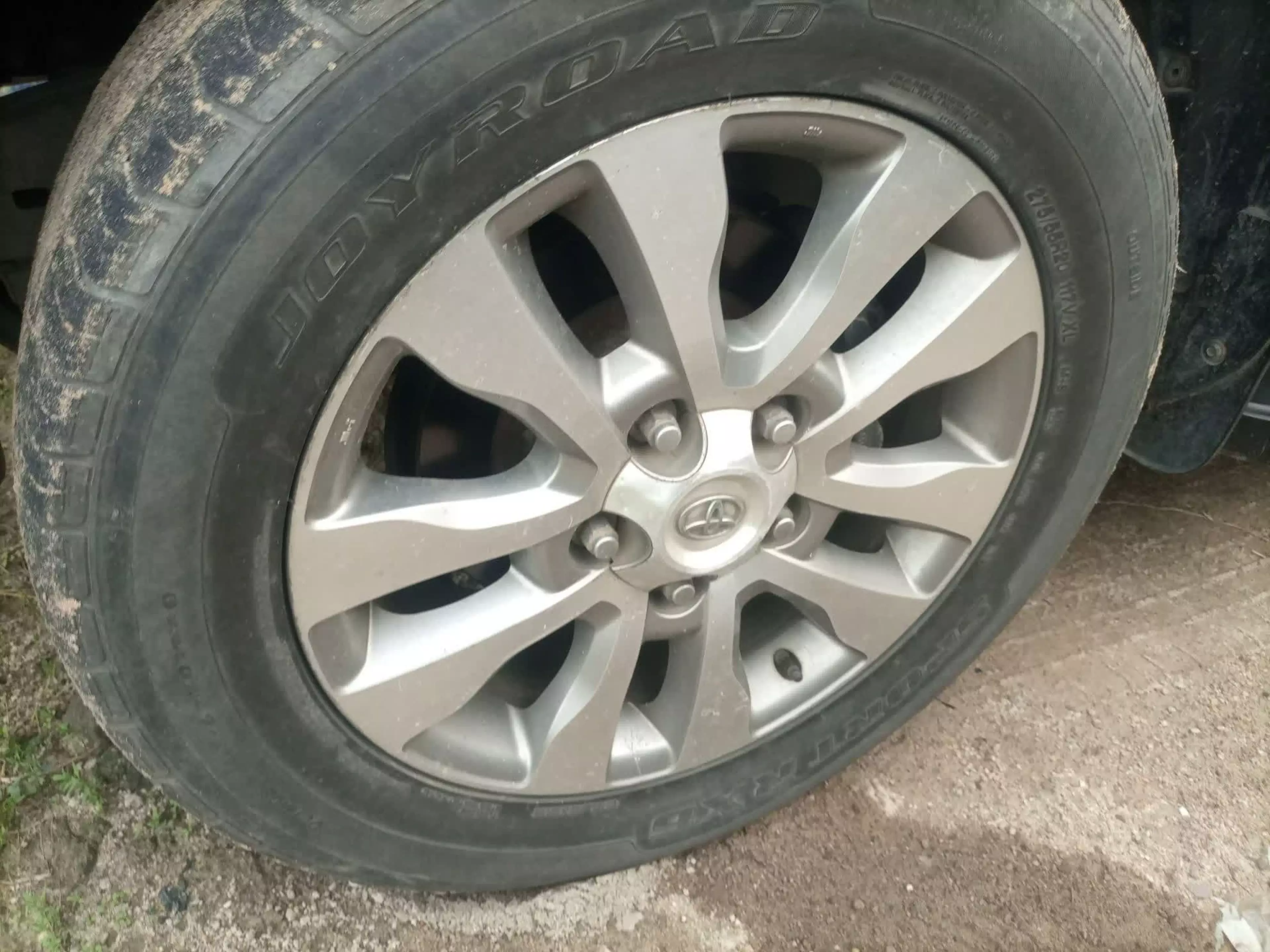 Toyota Sequoia   - 2010