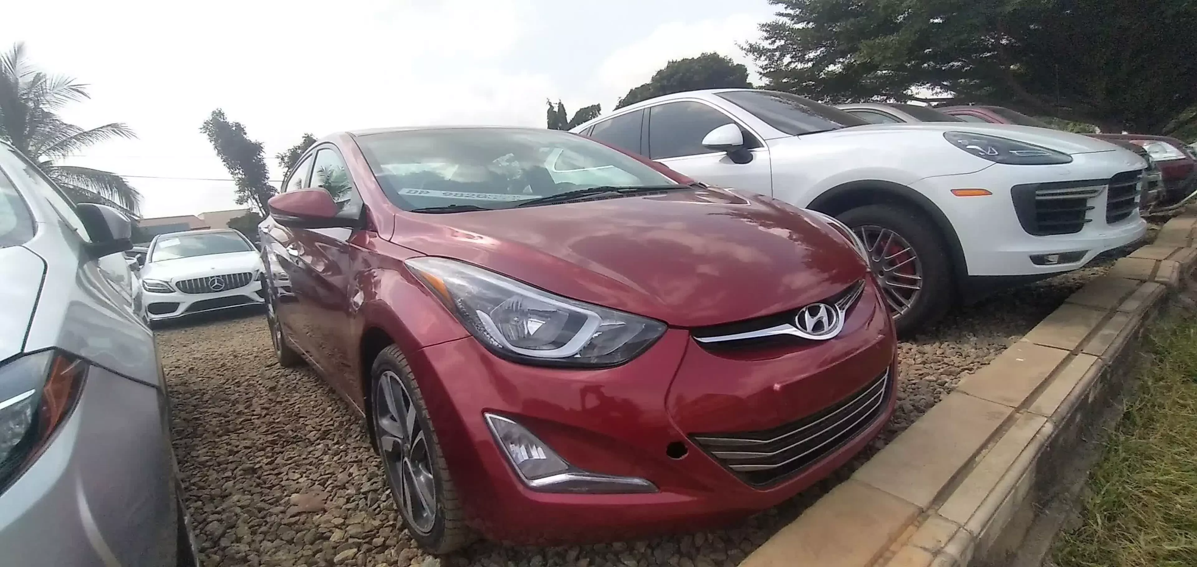 Hyundai Elantra - 2016