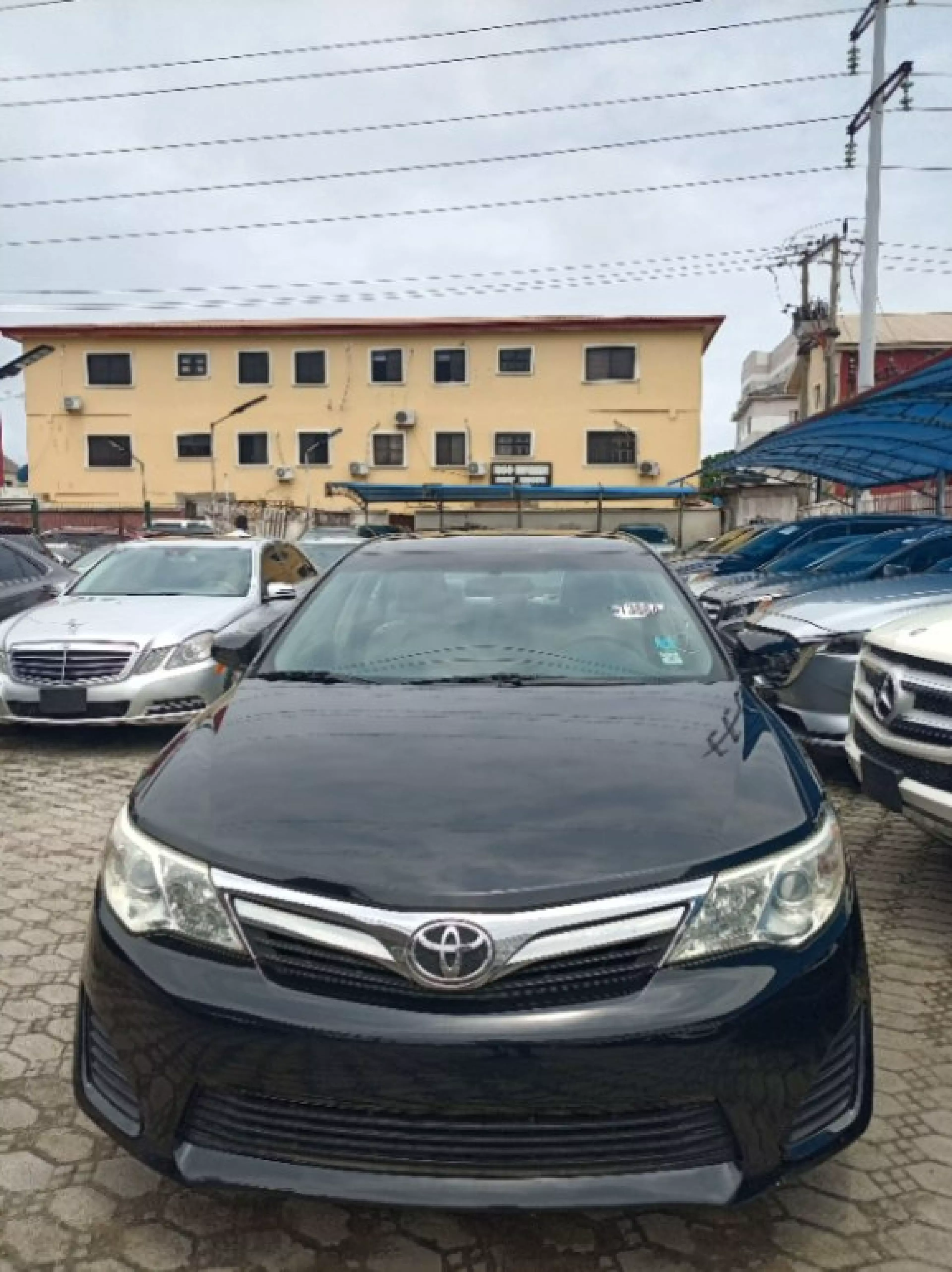 Toyota Camry - 2014