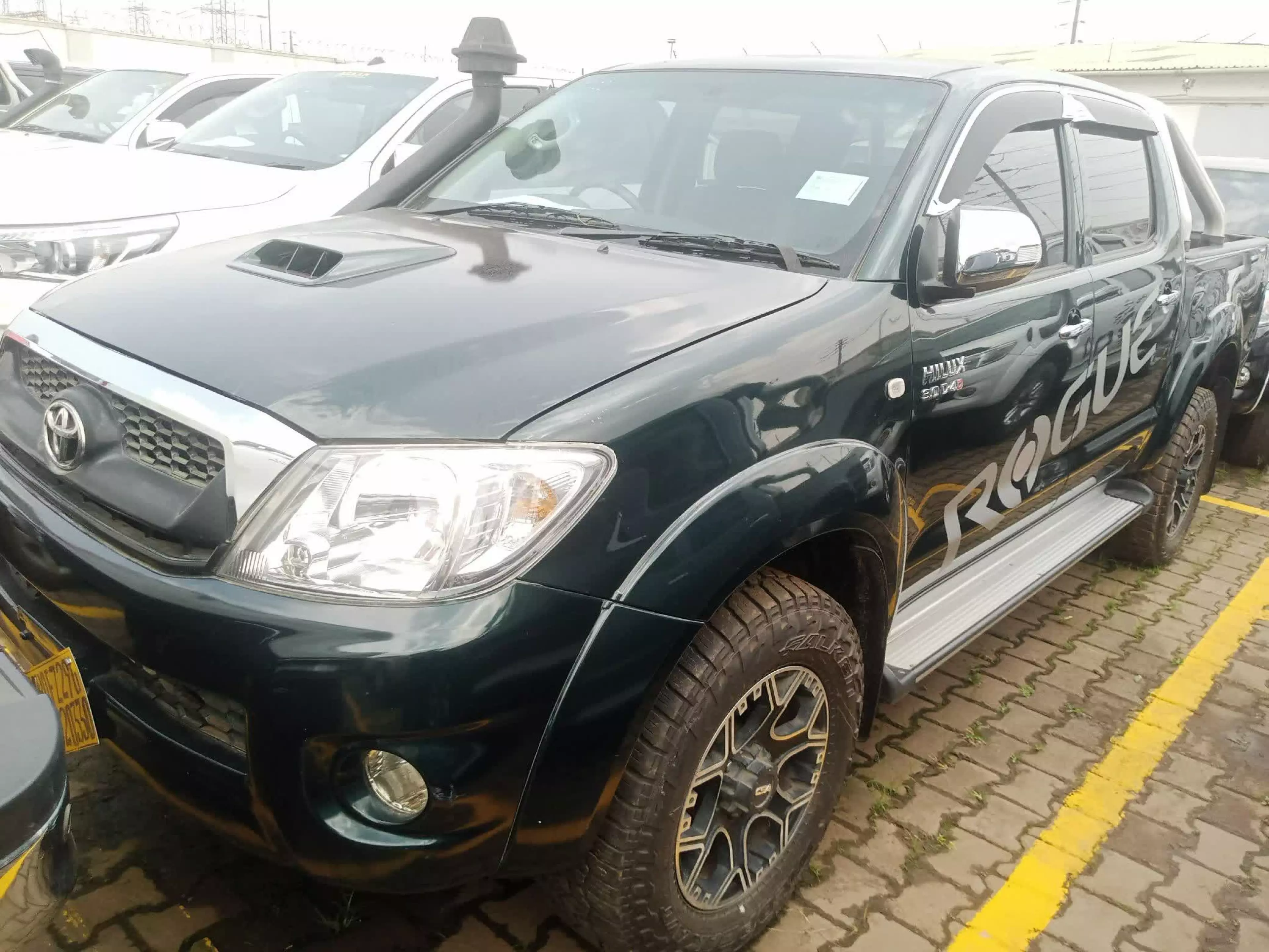Toyota Hilux - 2011