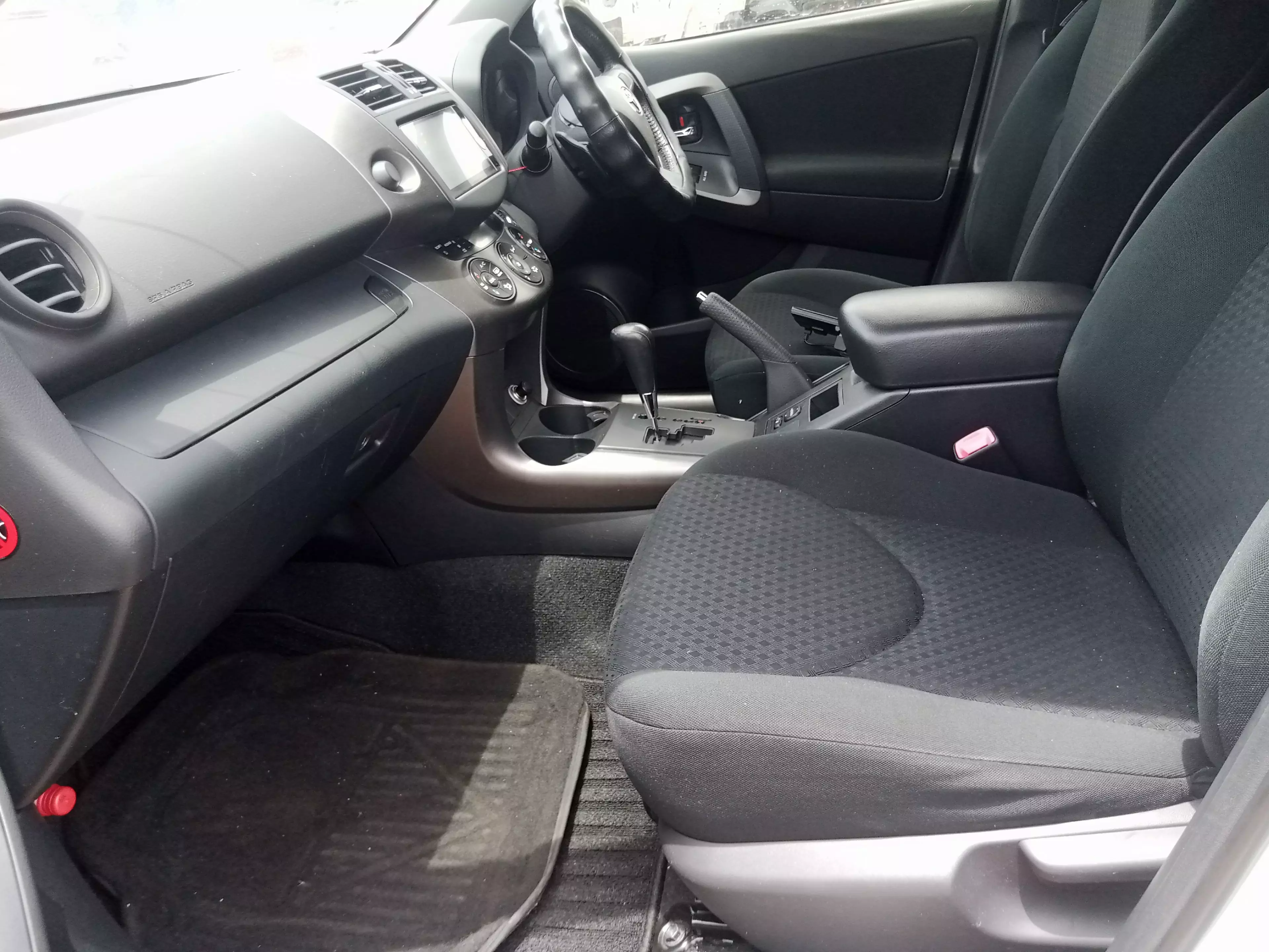 Toyota Vanguard    - 2012