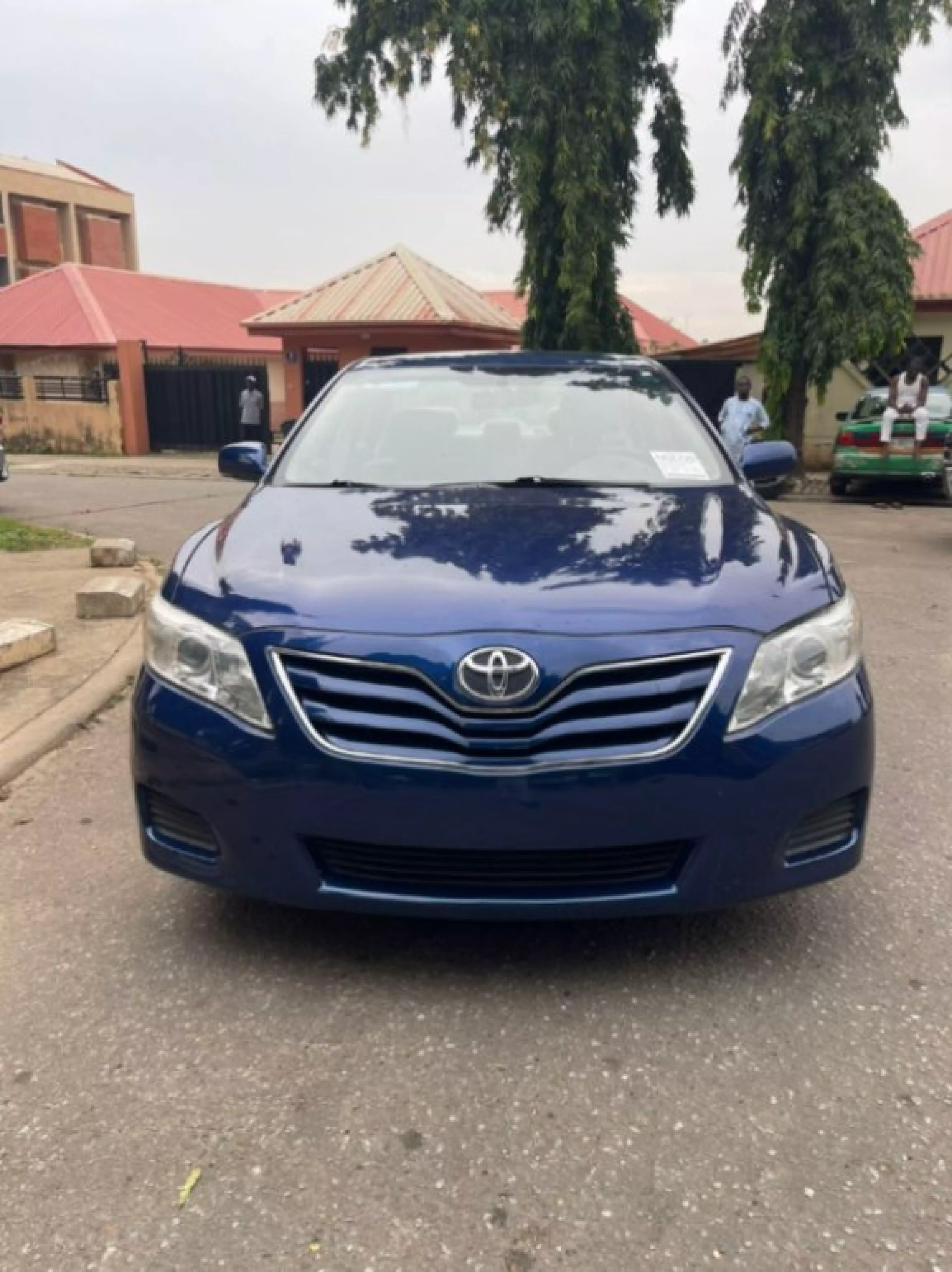 Toyota Camry - 2010