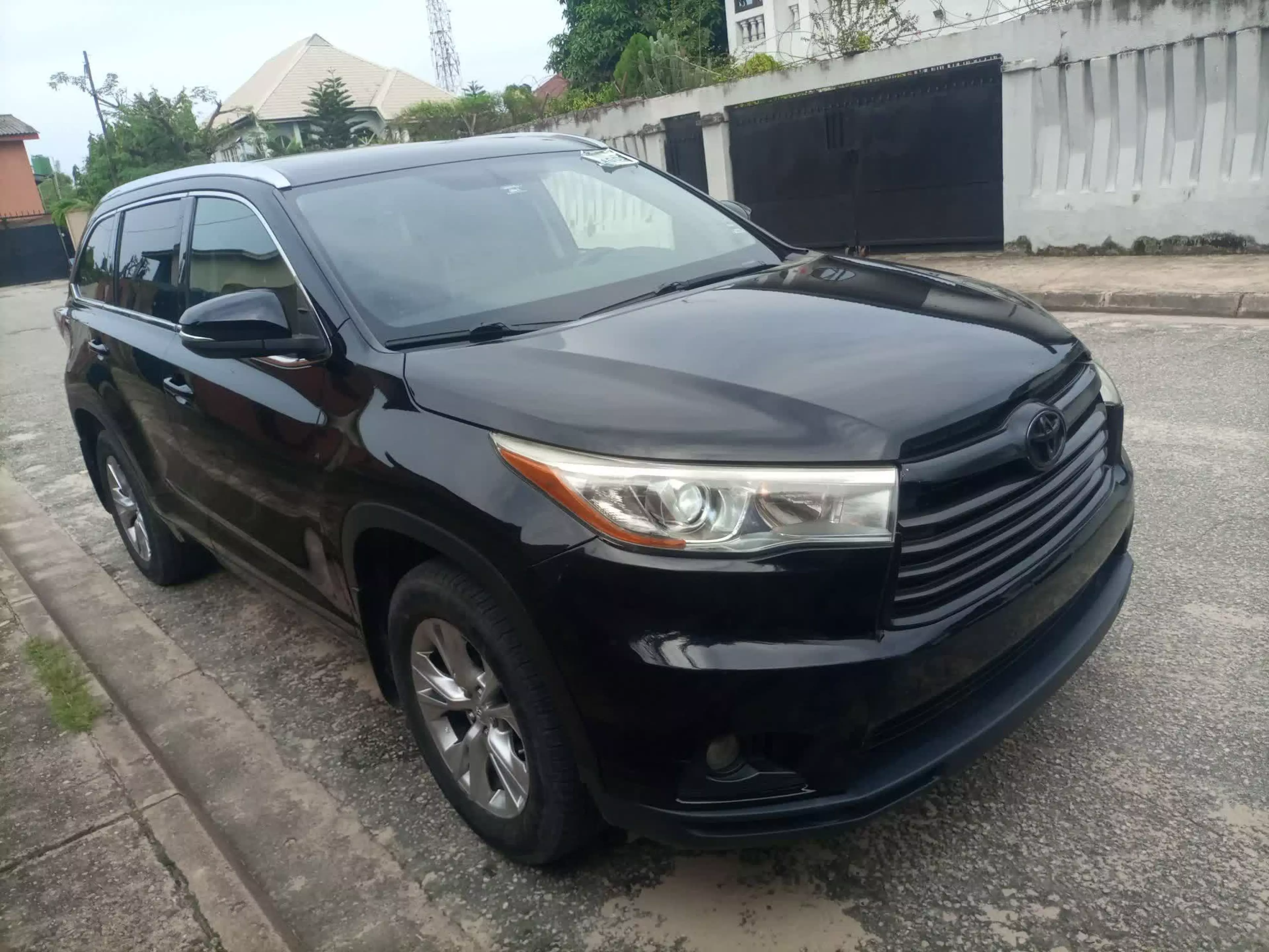 Toyota Highlander - 2014