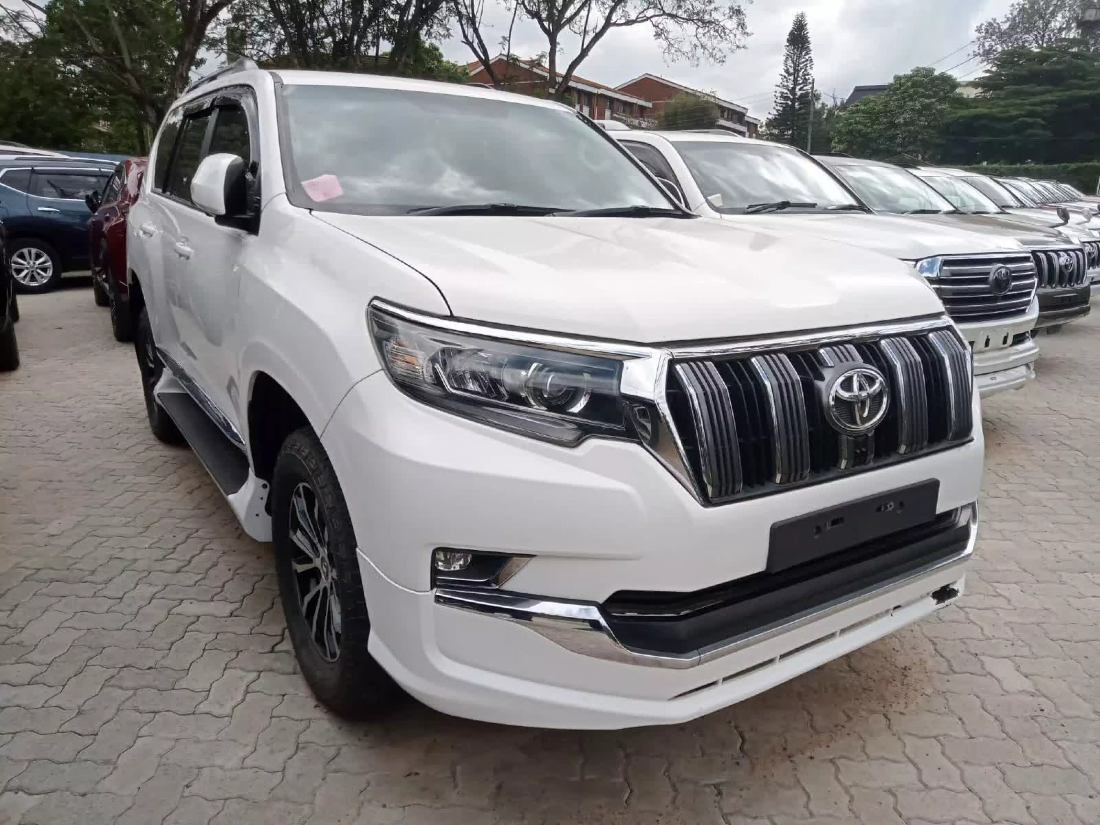 Toyota Landcruiser Prado - 2016