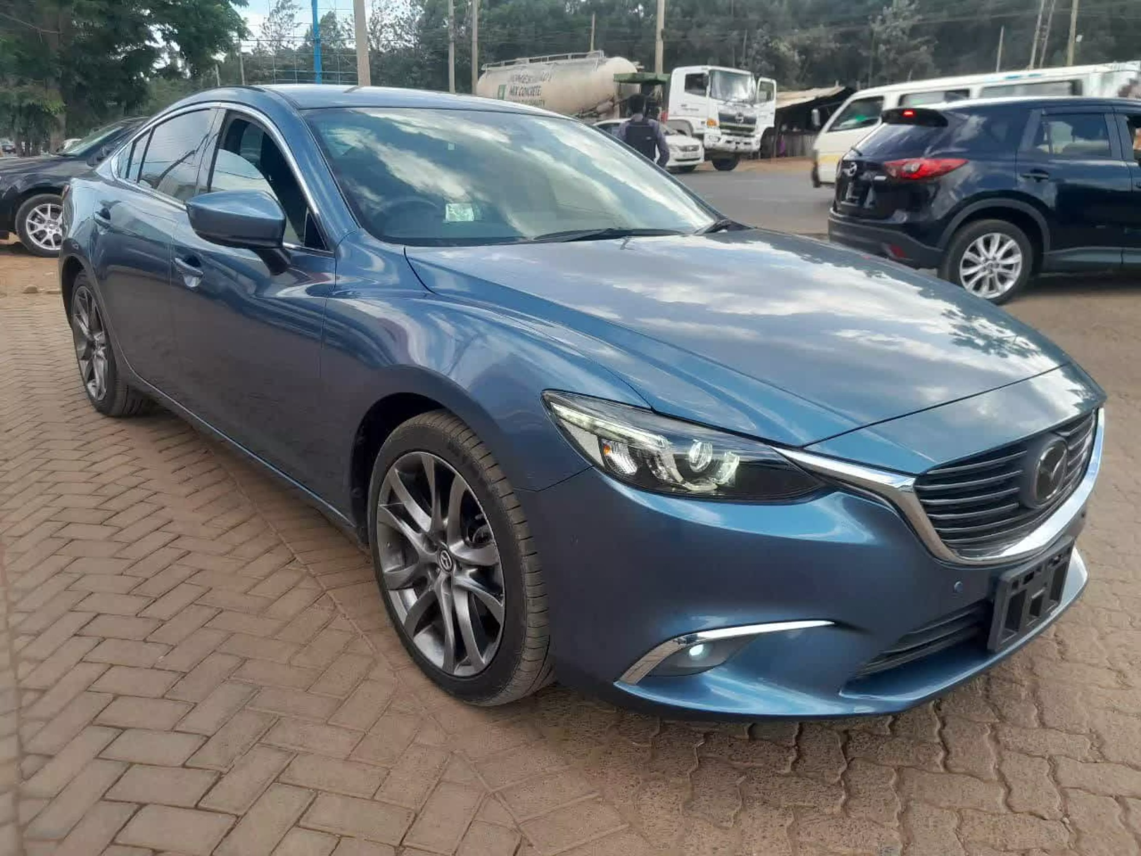 Mazda Atenza  - 2016