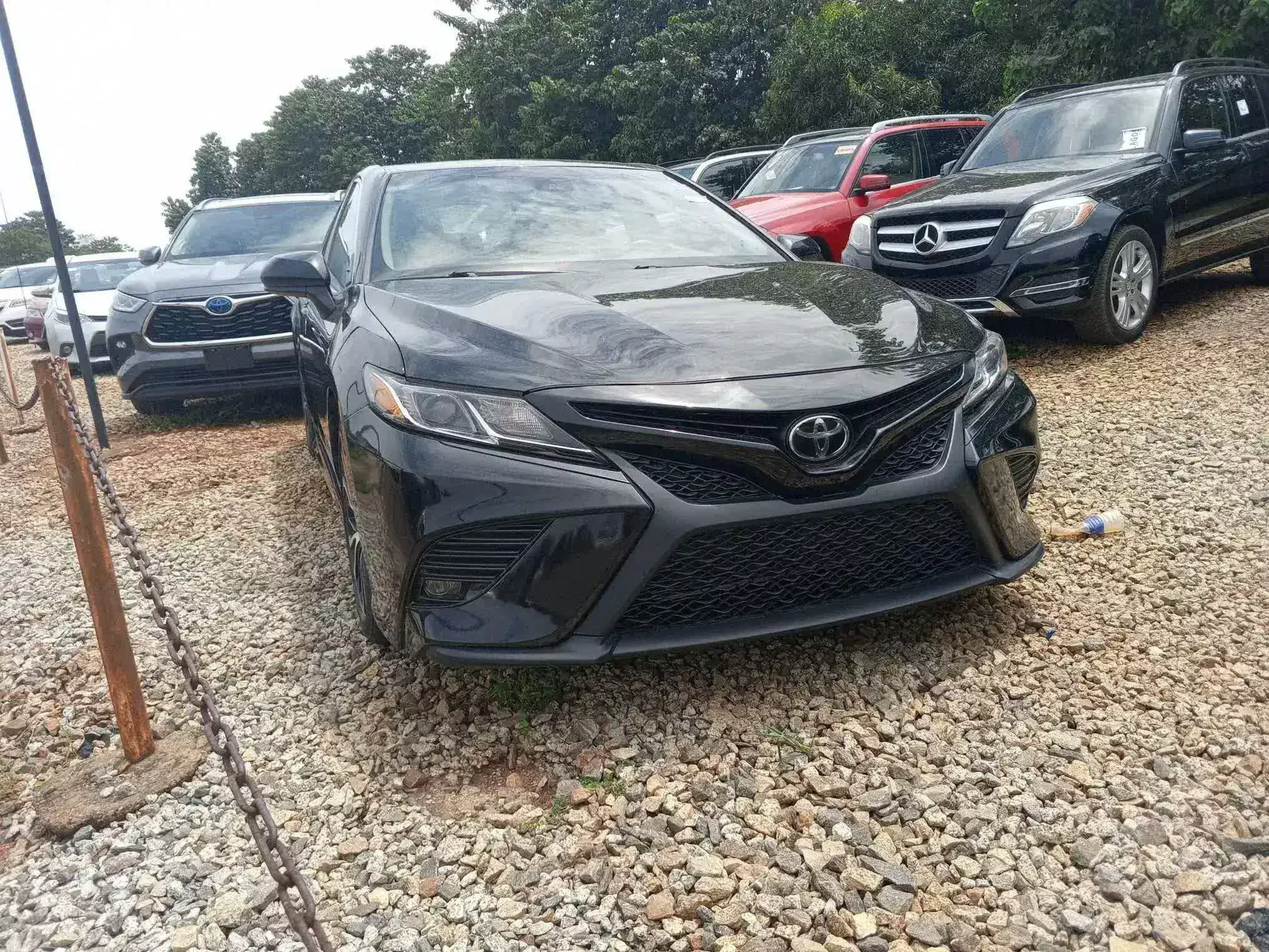 Toyota Camry - 2019