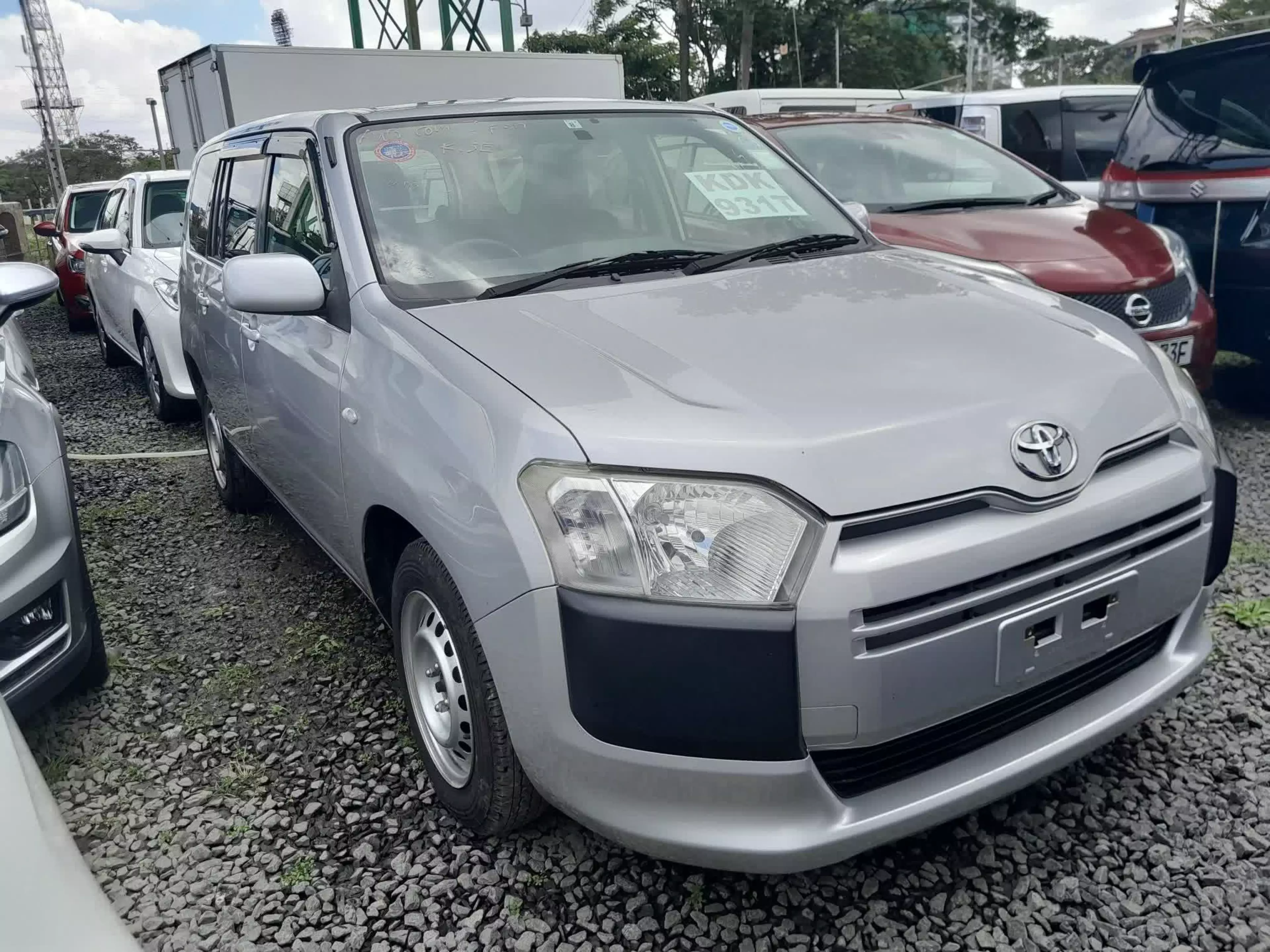 Toyota Succeed  - 2015