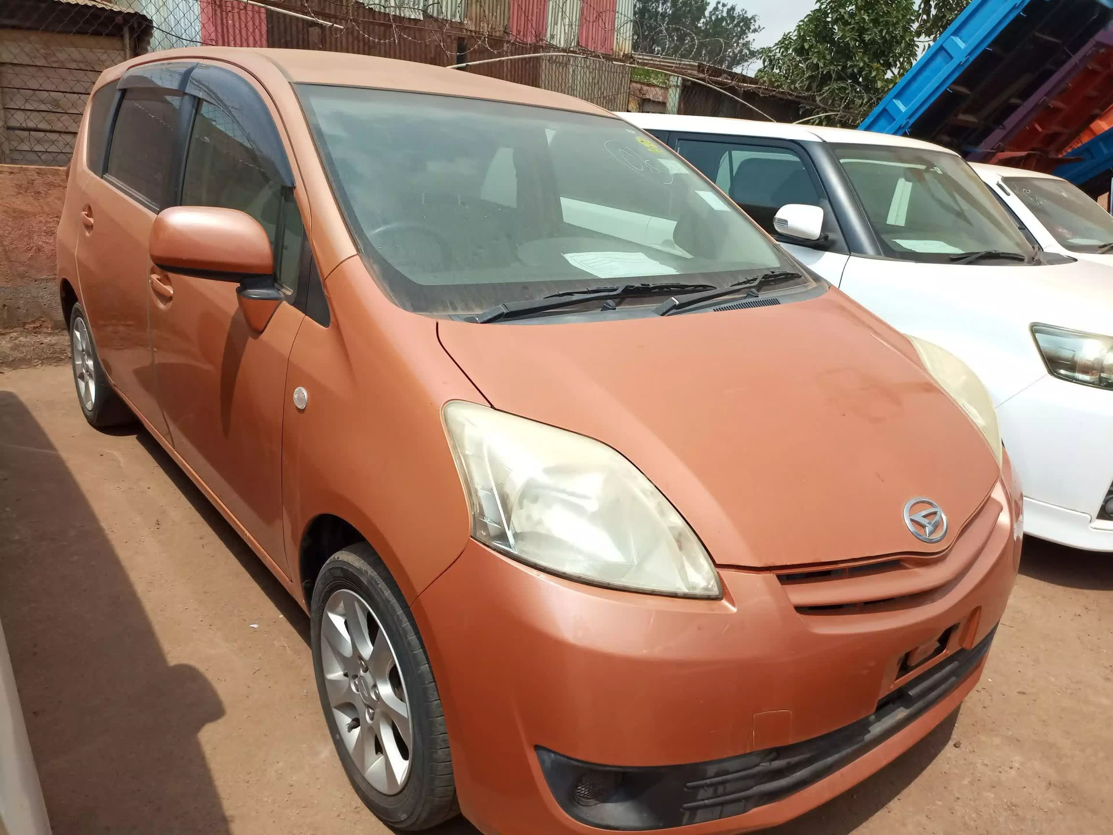 Toyota Raum  - 2008
