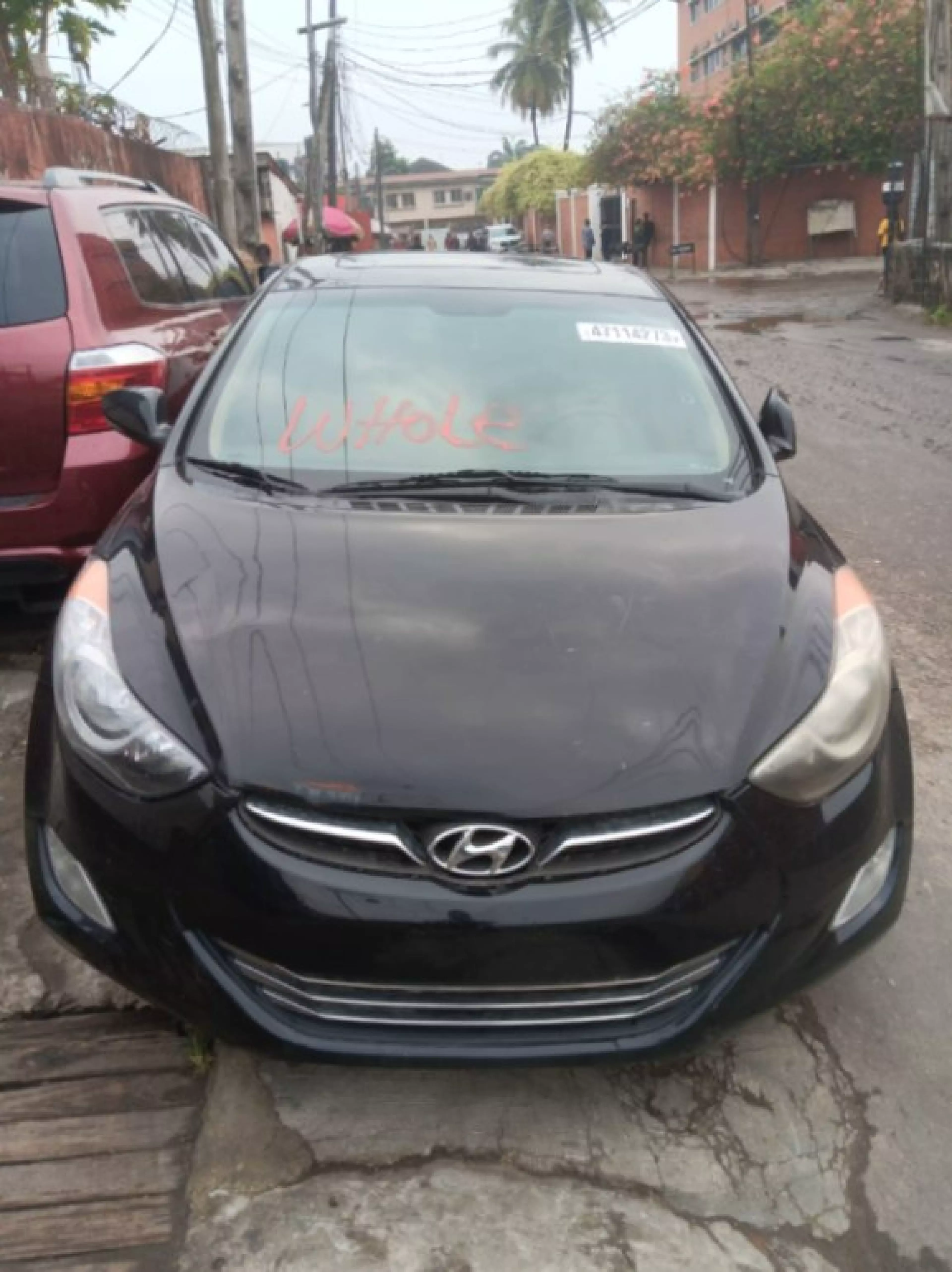 Hyundai Elantra - 2013