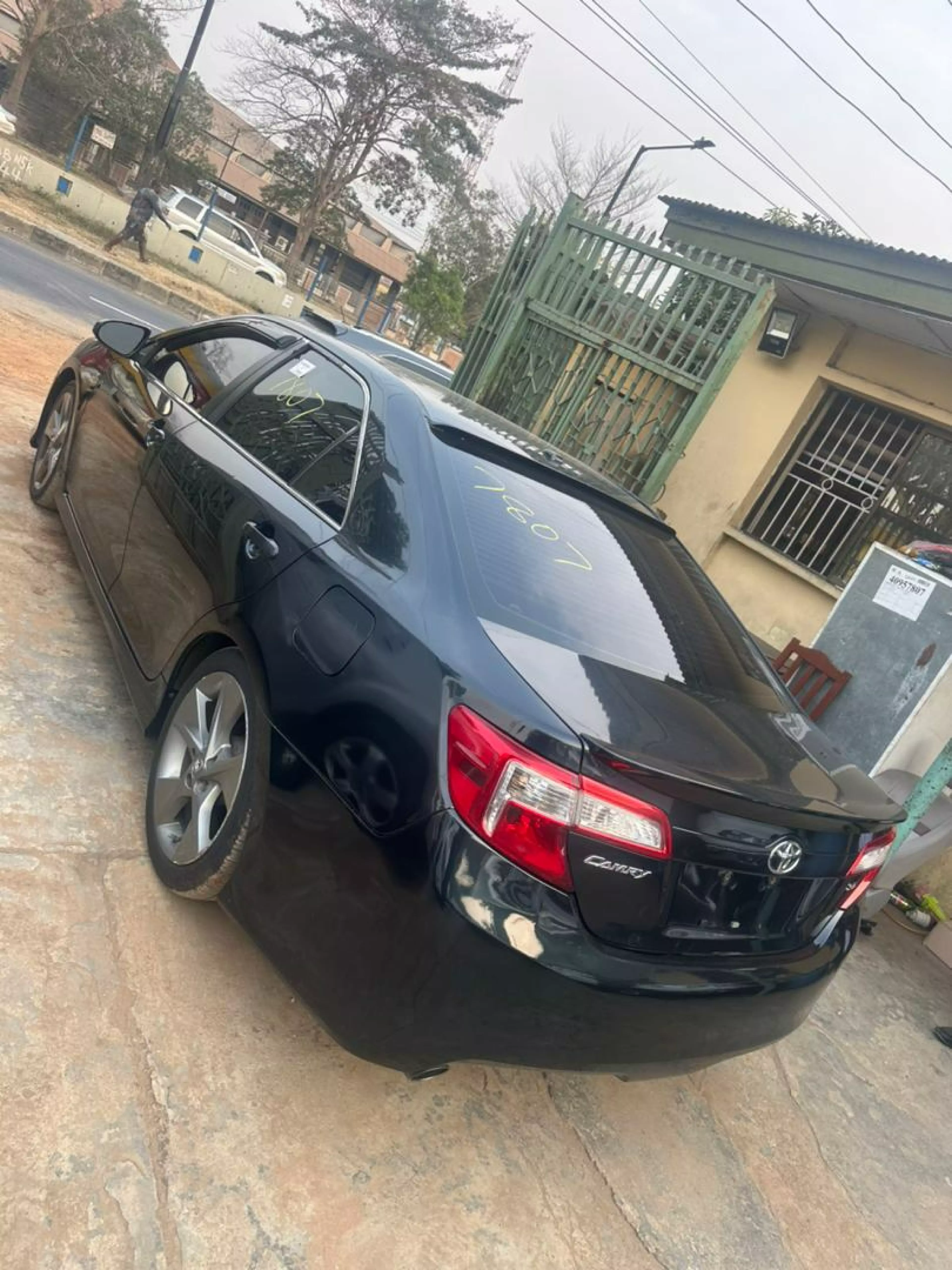 Toyota Camry   - 2012