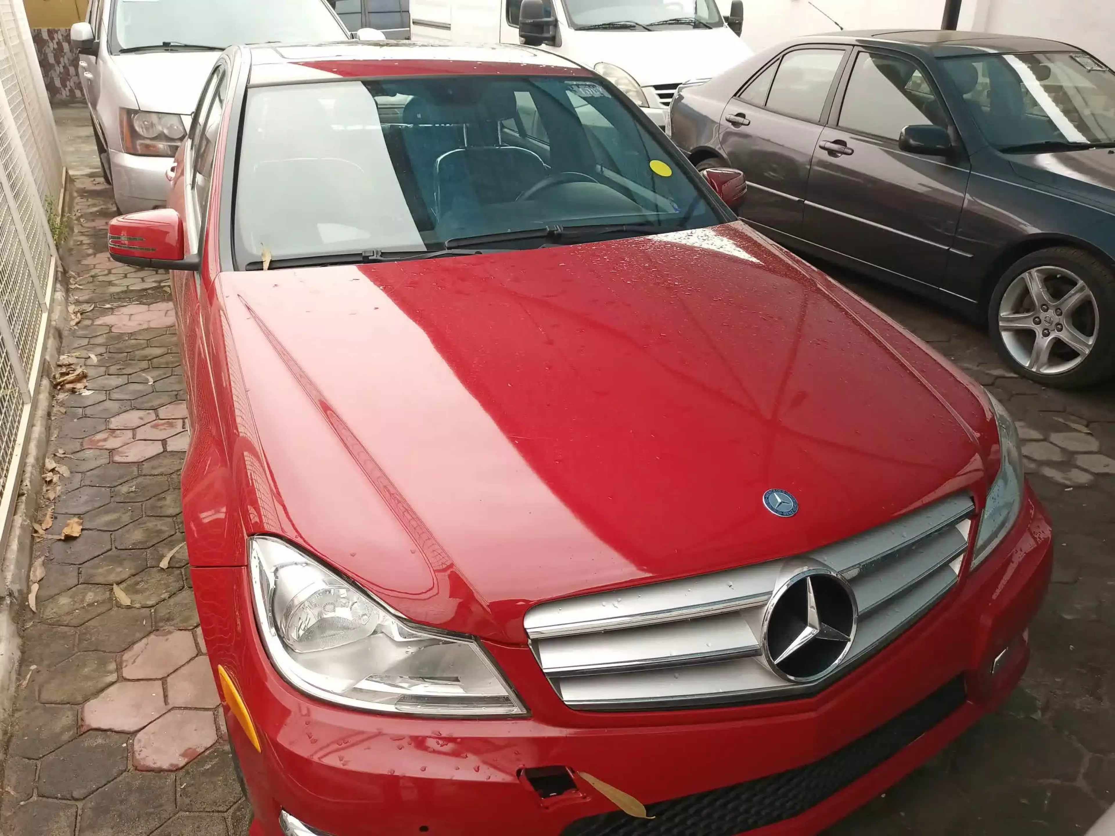 Mercedes-Benz C 250 - 2012