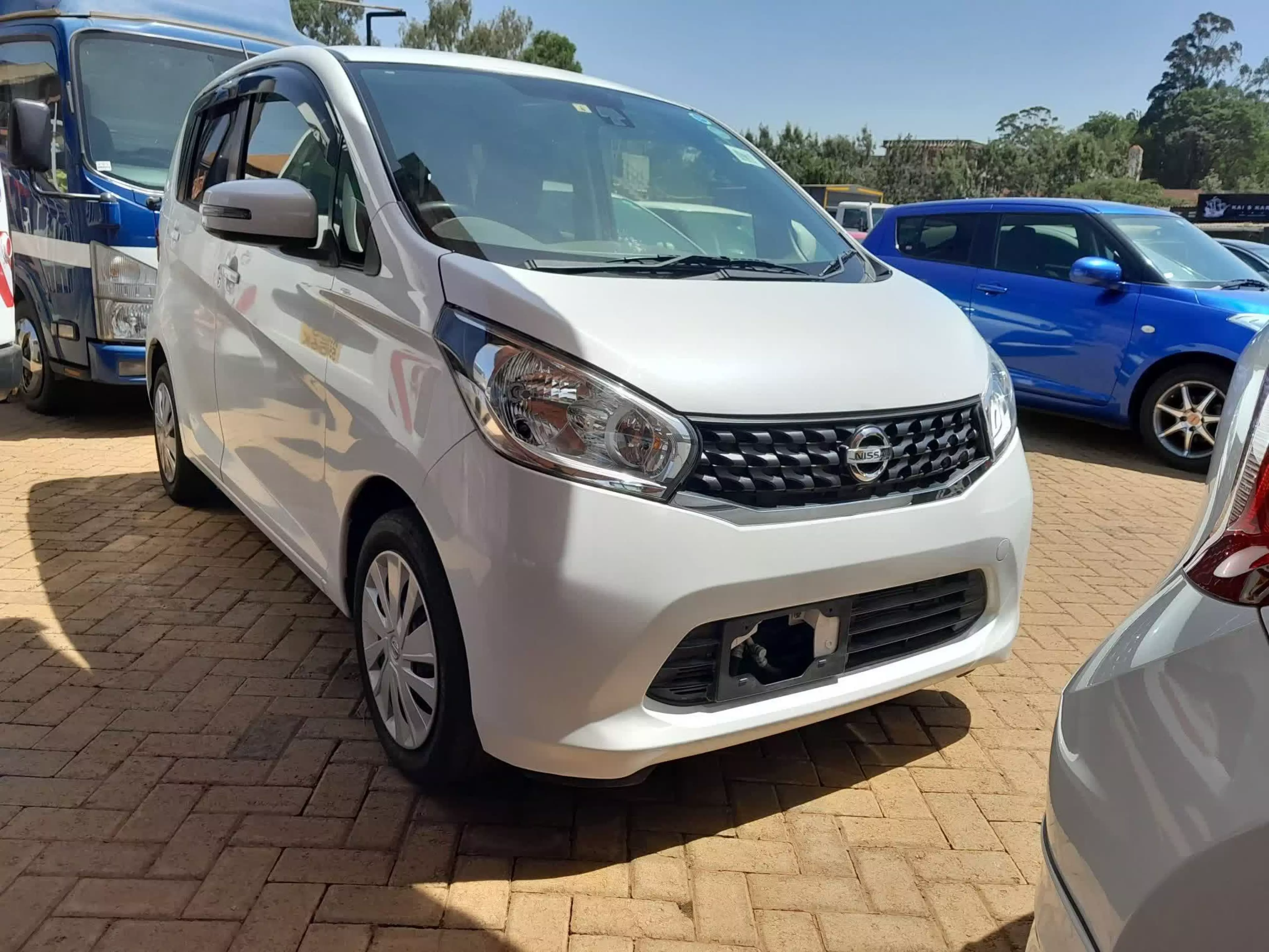 Nissan Dayz - 2015