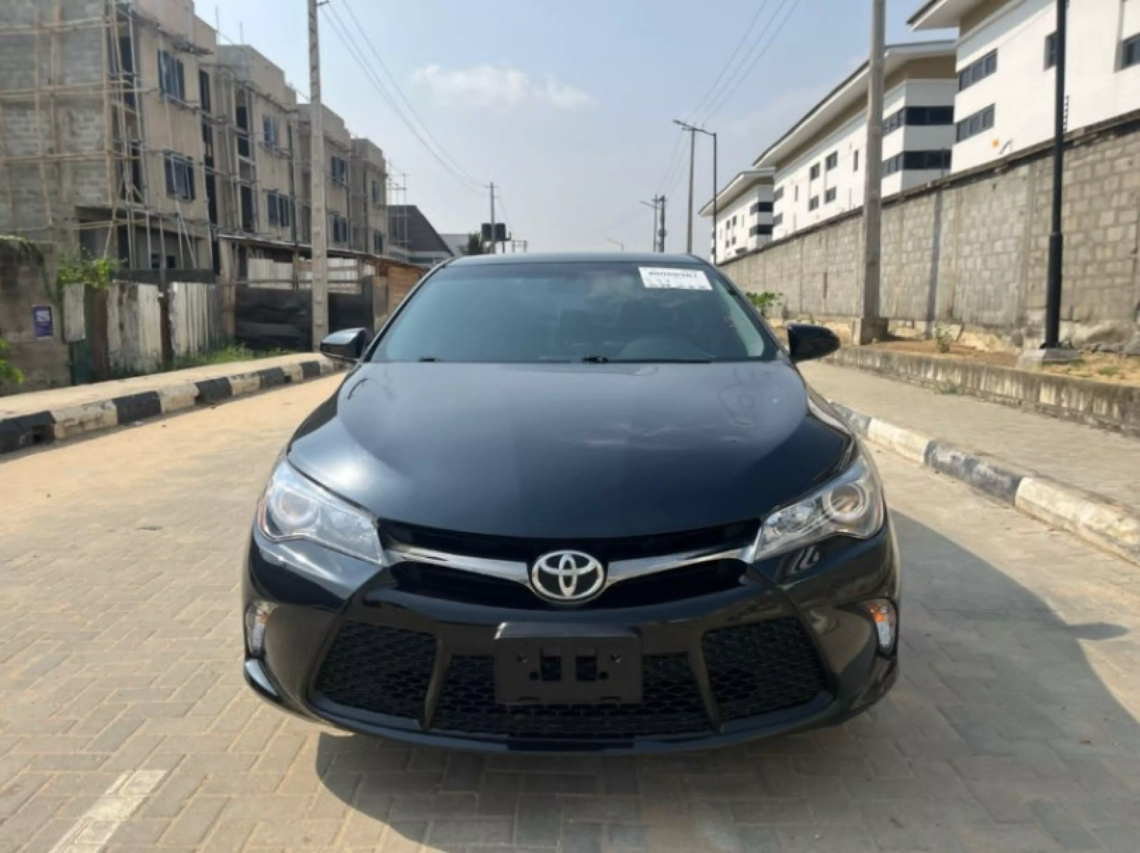 Toyota Camry - 2017