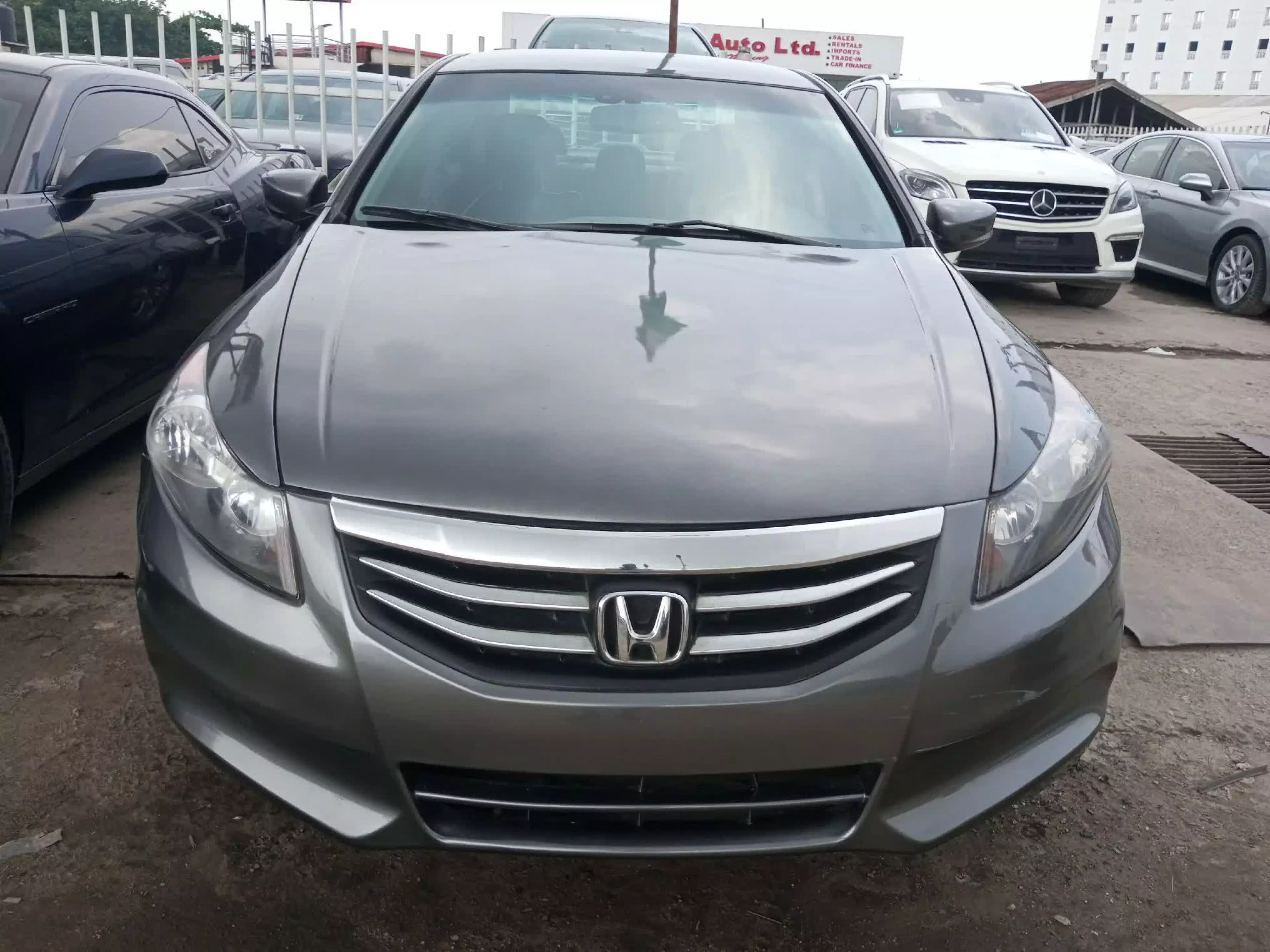Honda Accord - 2012